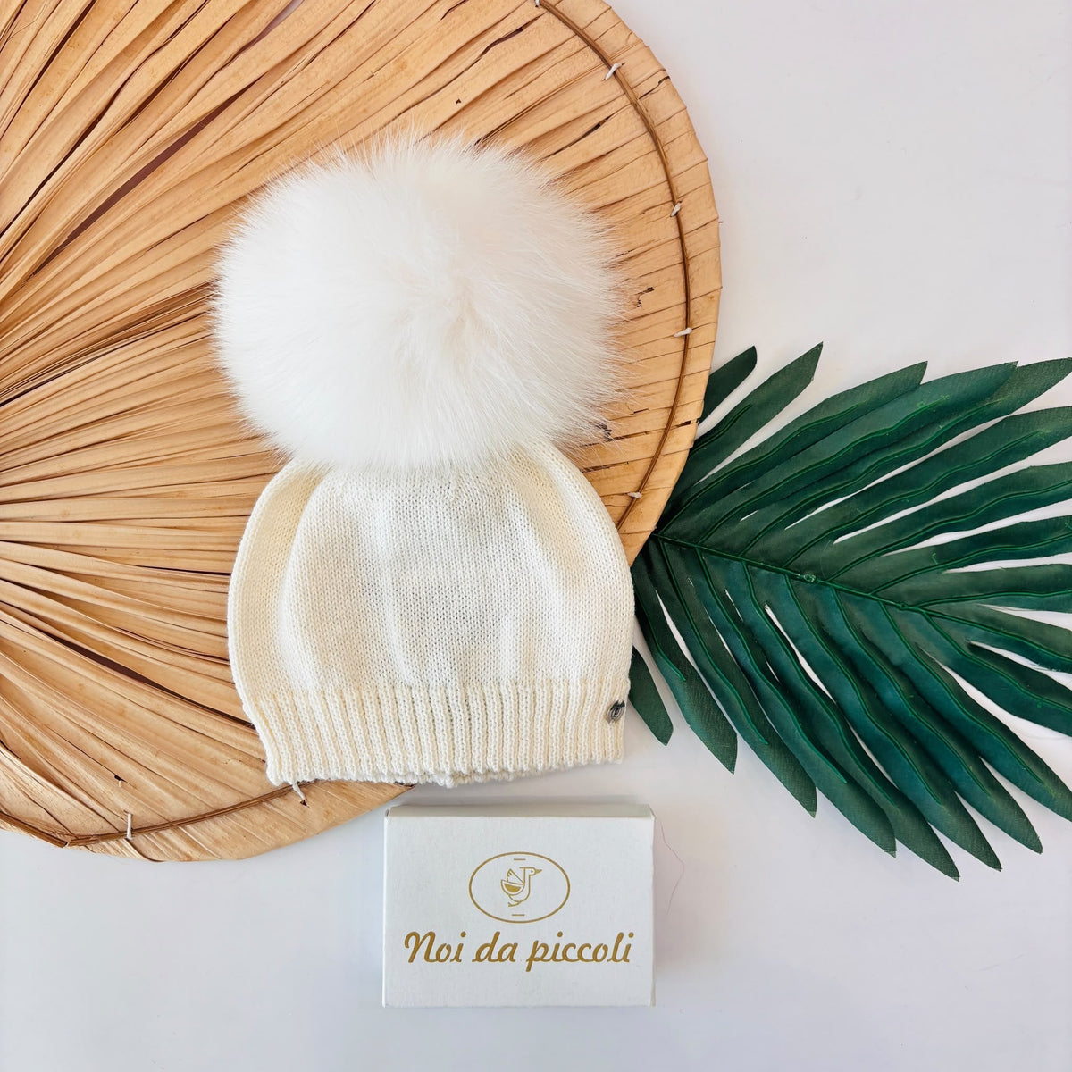 CAPPELLINO CUFFIETTA 1 PON POM VOLPE Lana PANNA - Noi da piccoli