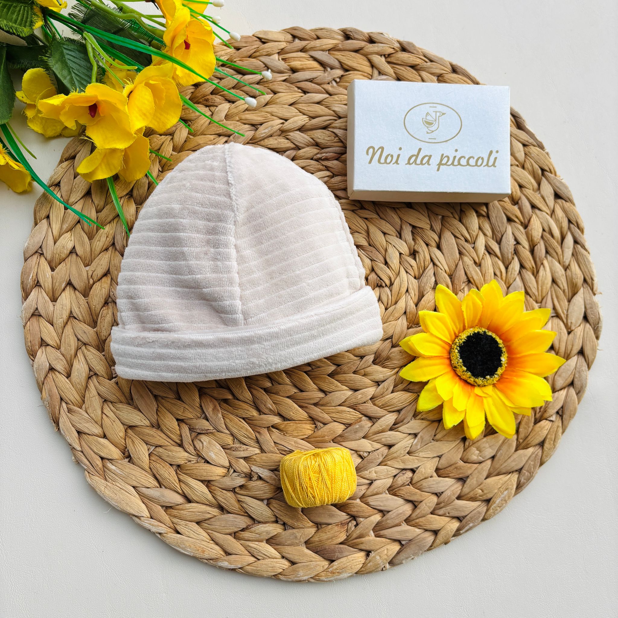 CAPPELLINO IN CINIGLIA A COSTINE BEIGE - Noi da piccoli