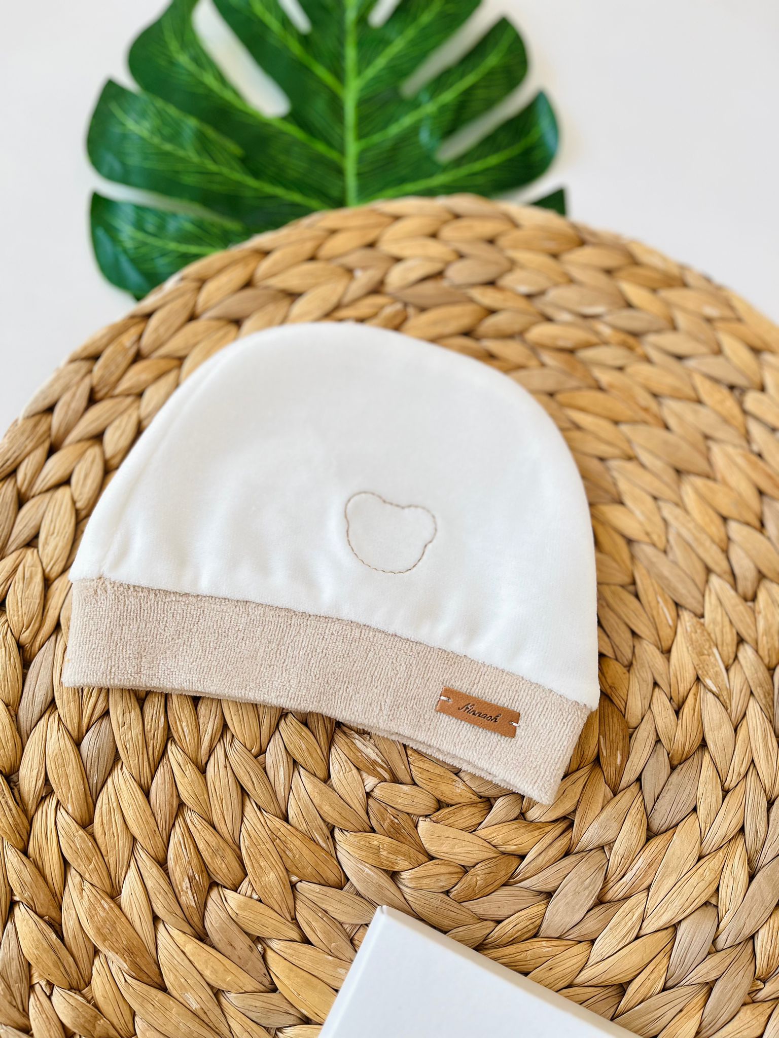 CAPPELLINO IN CINIGLIA CON ORSETTO PANNA BEIGE - Noi da piccoli