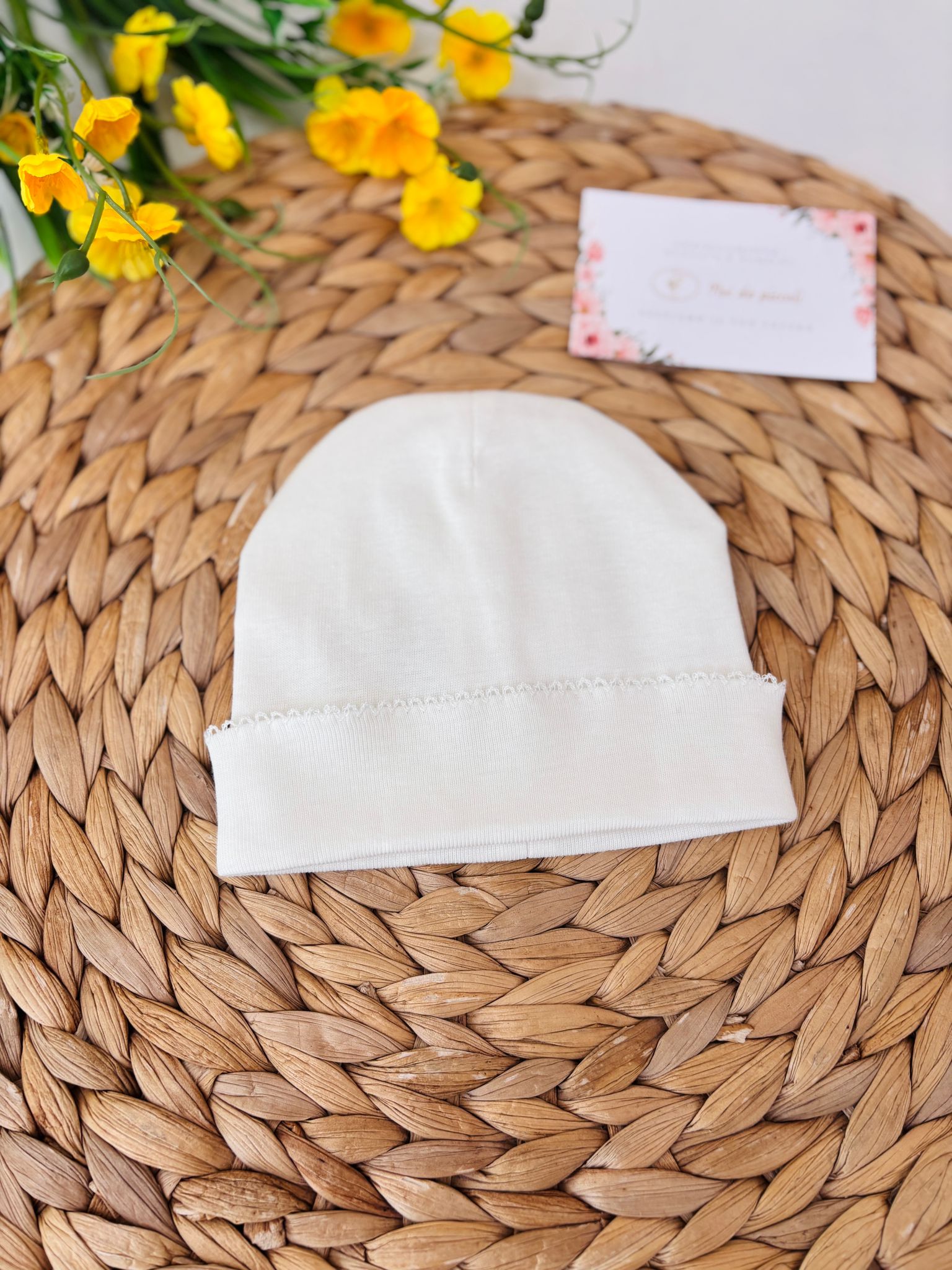 CAPPELLINO IN COTONE BIANCO - Noi da piccoli