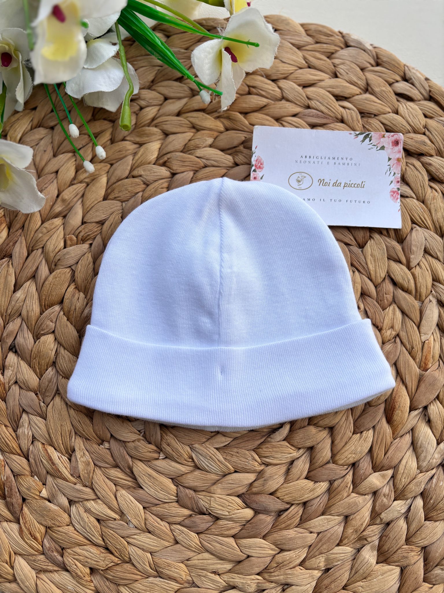 CAPPELLINO IN COTONE BIANCO - Noi da piccoli