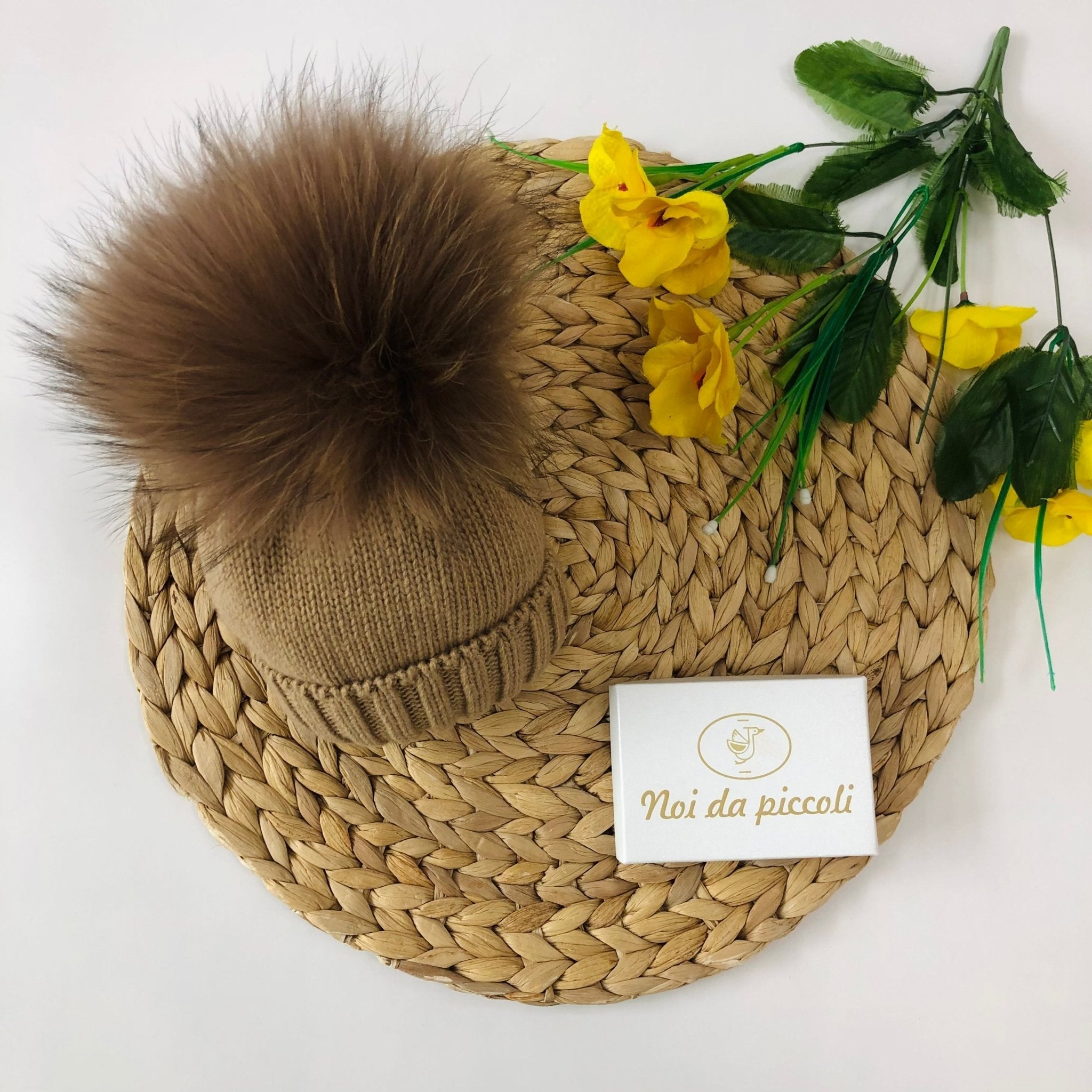 CAPPELLINO LANA E CASHEMIRE PON POM VOLPE CAPPUCCINO - Noi da piccoli