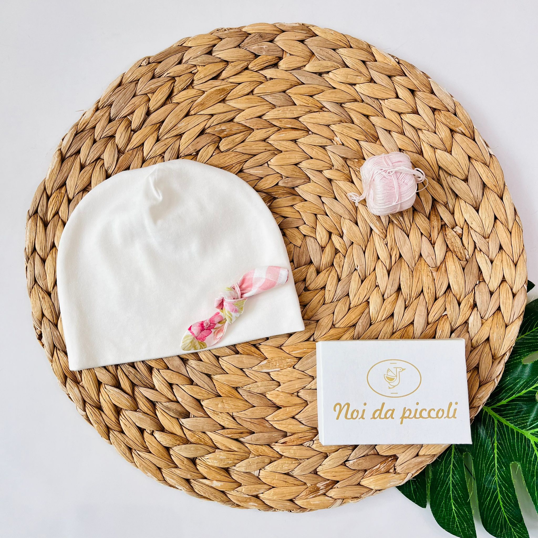 CAPPELLINO NODINO 100 % COTONE PANNA - Noi da piccoli