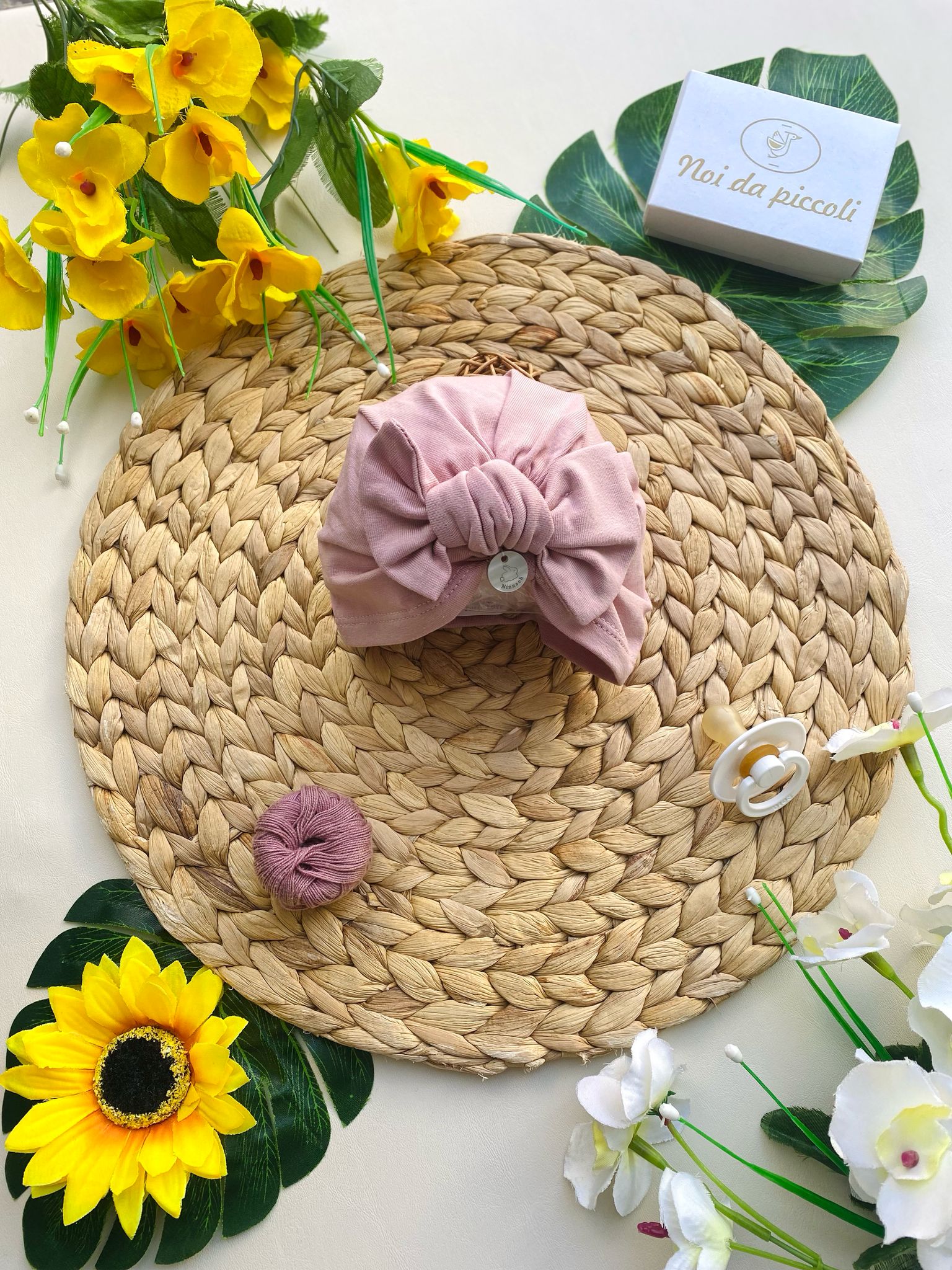 CAPPELLINO ROSA CON FIOCCHETTO - Noi da piccoli