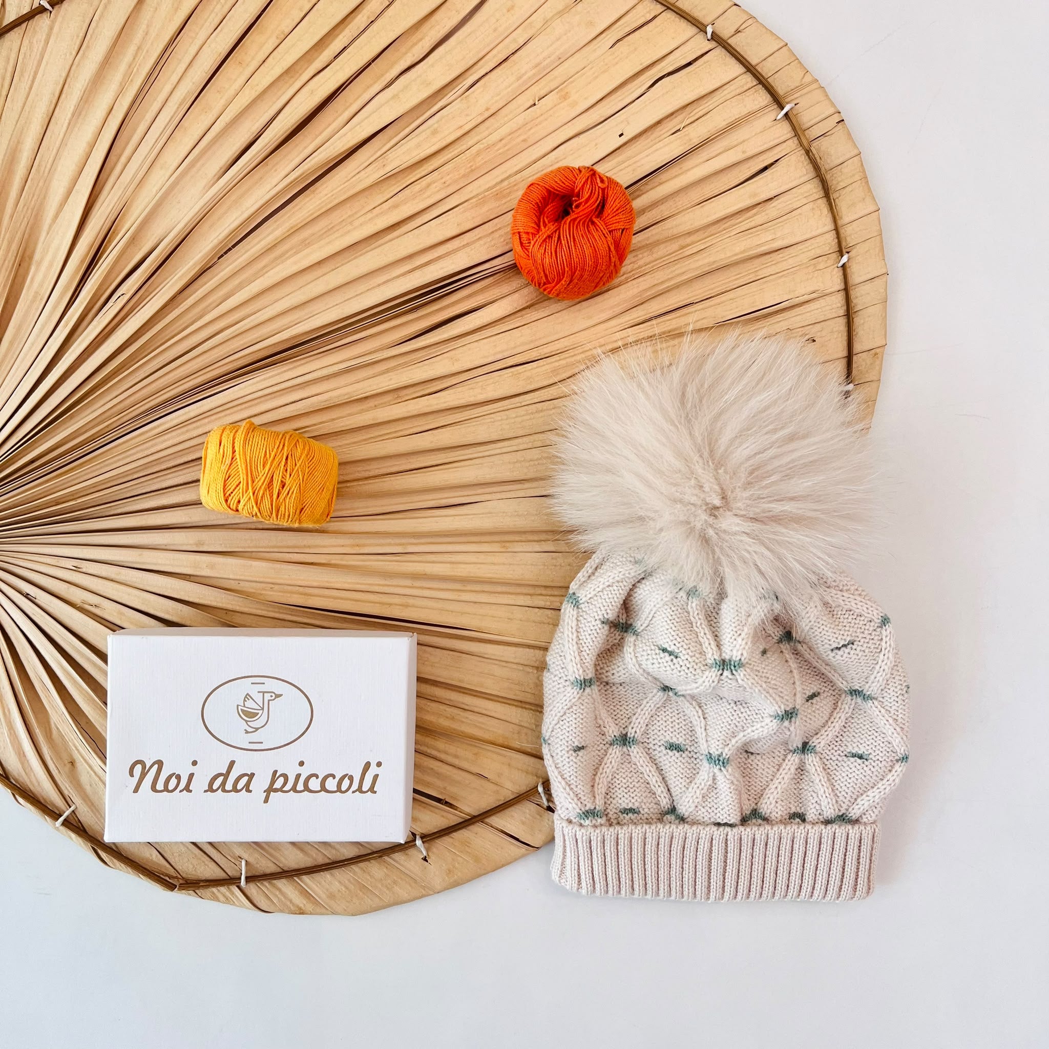 CAPPELLO 100% LANA BEIGE E VERDE - Noi da piccoli
