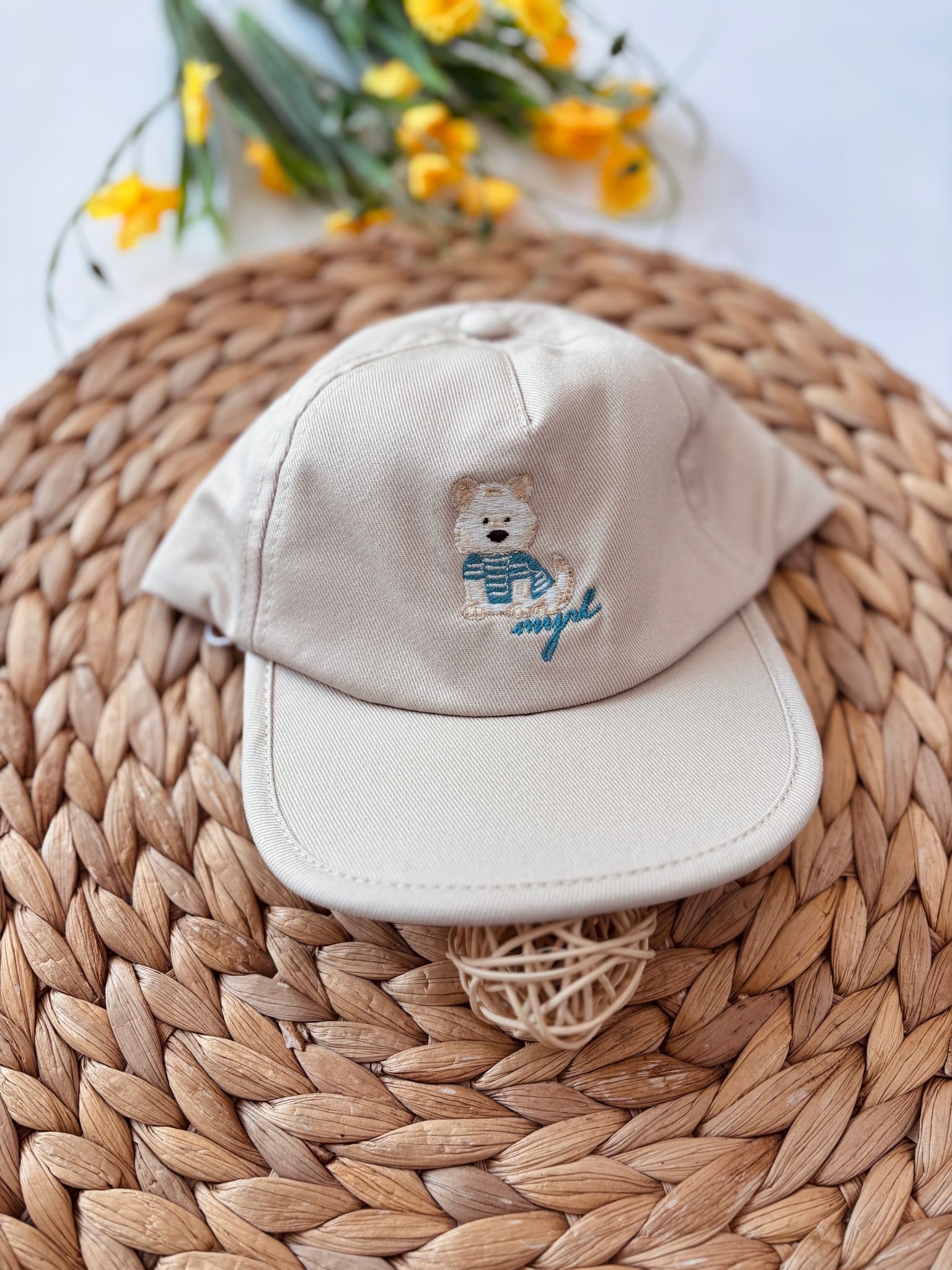 CAPPELLO A BERRETTO CON CAGNOLINO BEIGE - Noi da piccoli