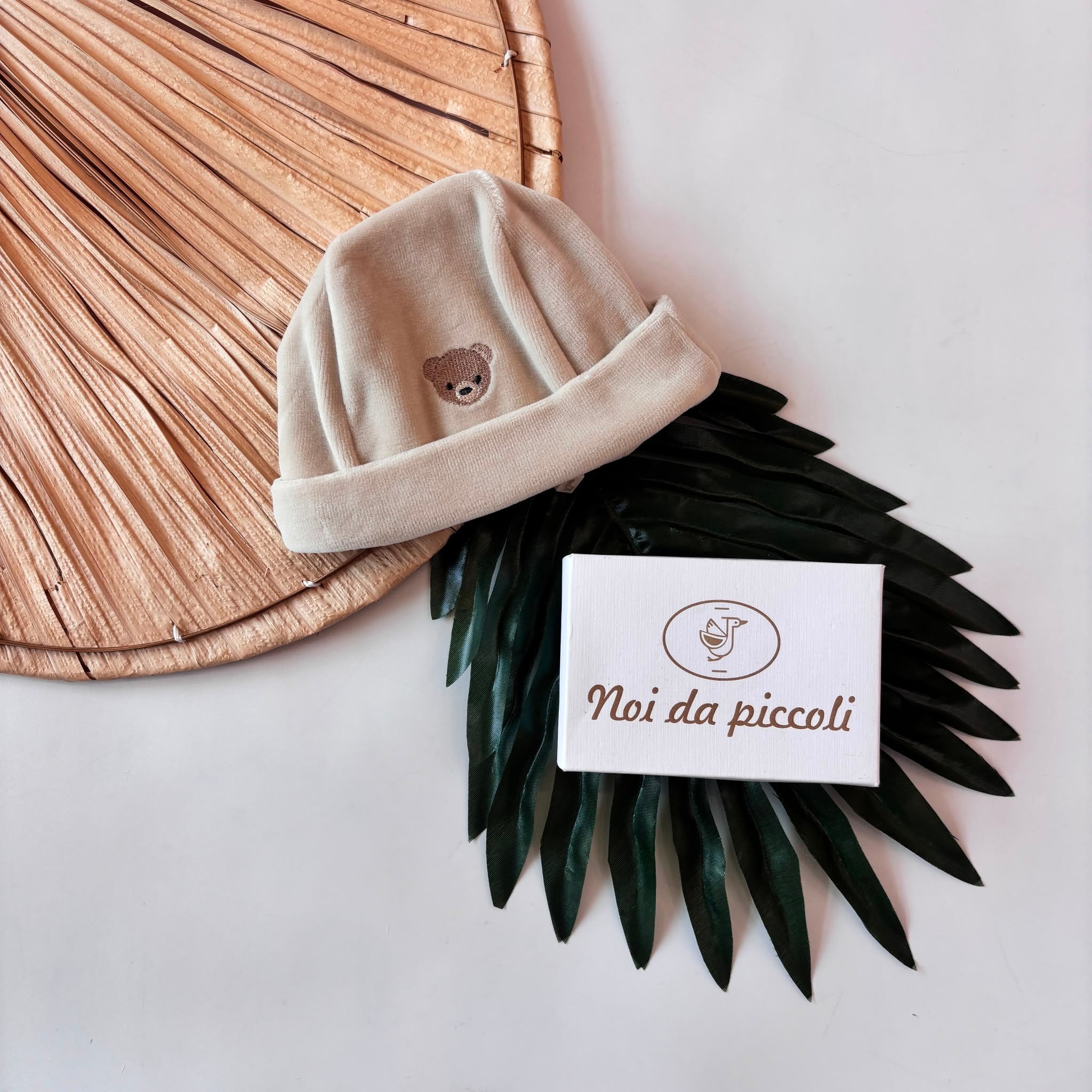 CAPPELLO IN CINIGLIA CON ORSETTO BEIGE - Noi da piccoli