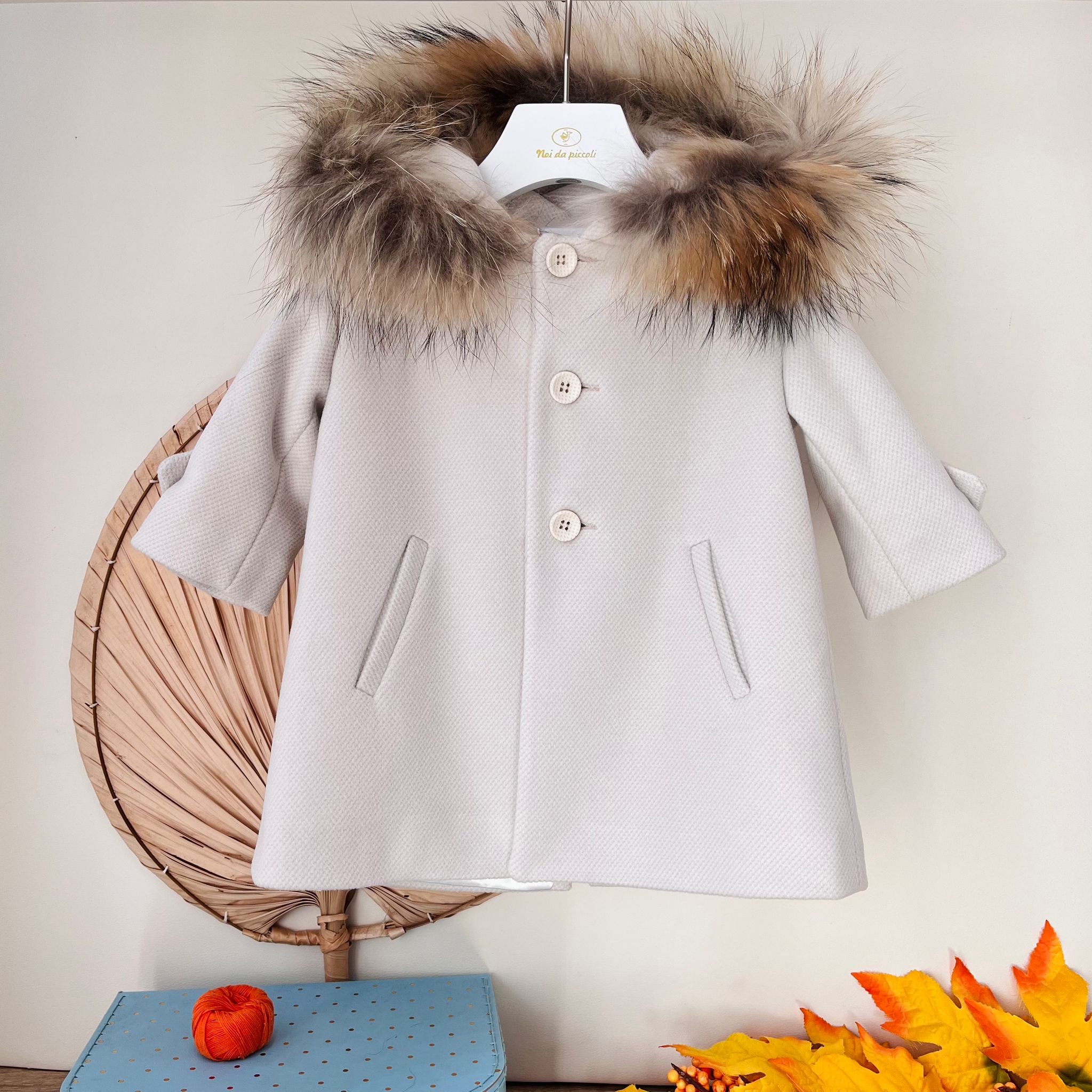 CAPPOTTO IN PANNO CON CAPPUCCIO IN PELLICCIA BEIGE - Noi da piccoli