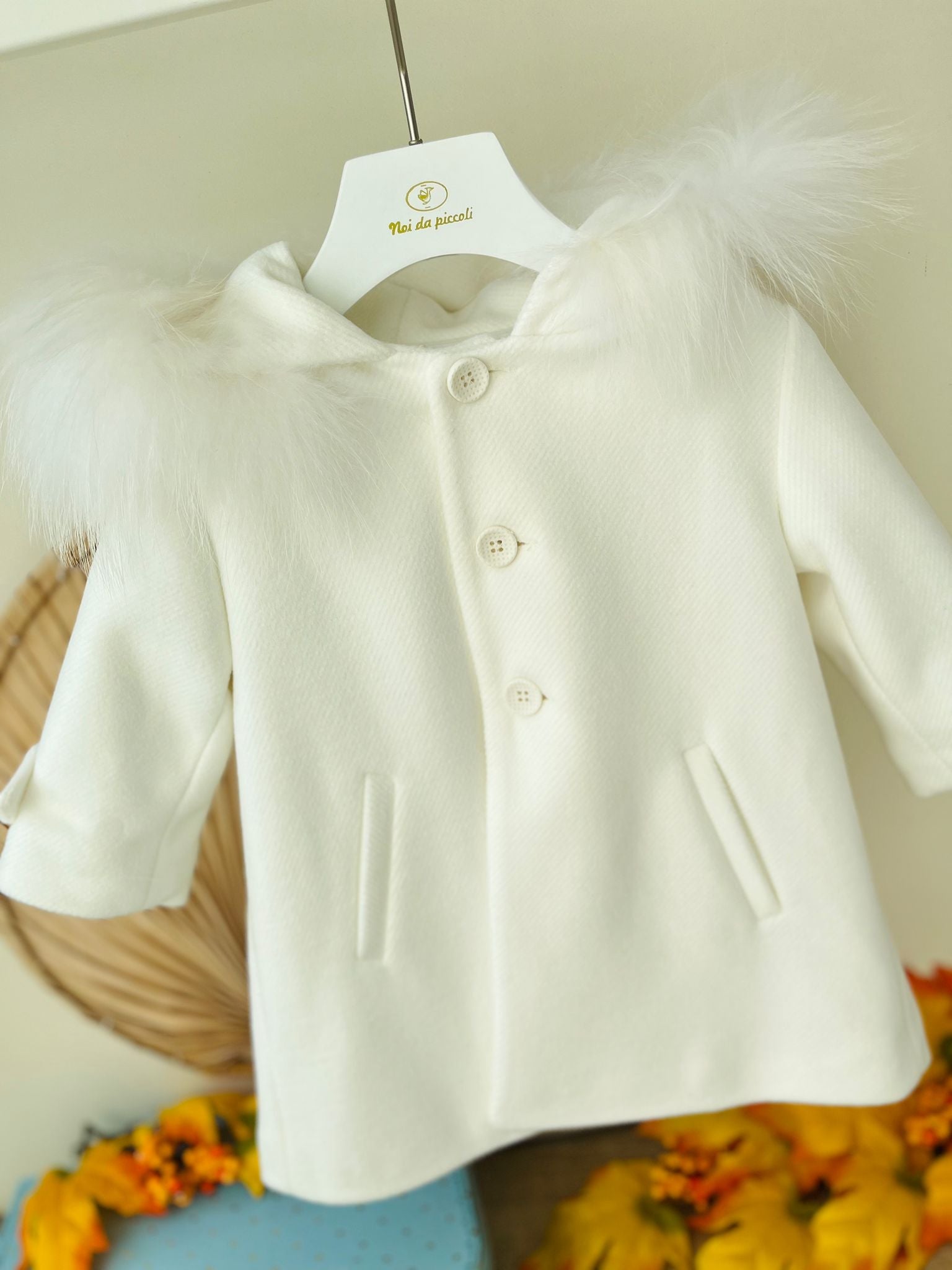 CAPPOTTO IN PANNO CON CAPPUCCIO IN PELLICCIA PANNA - Noi da piccoli