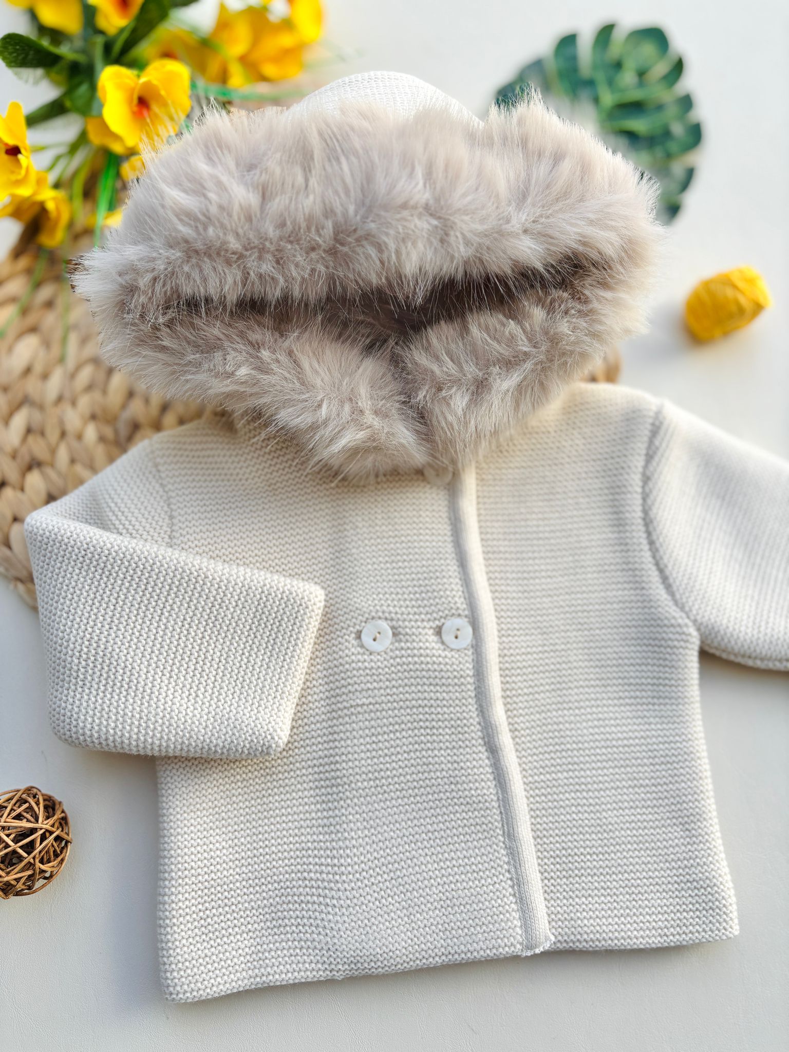 CARDIGAN CON CAPPUCCIO PELLICCIOSO E BOTTONCINI ARENA - Noi da piccoli