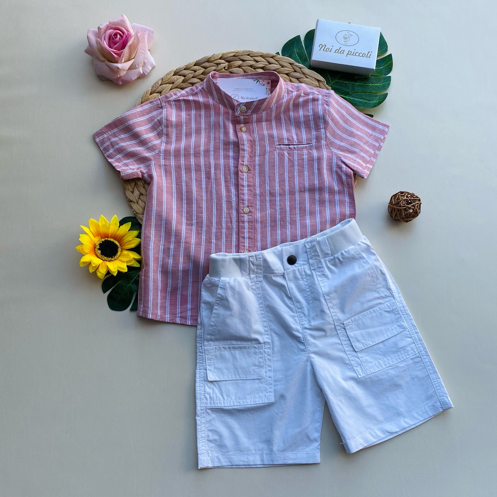 completo 2 pz con camicina rosa a righe e pantaloncino bianco - Noi da piccoli