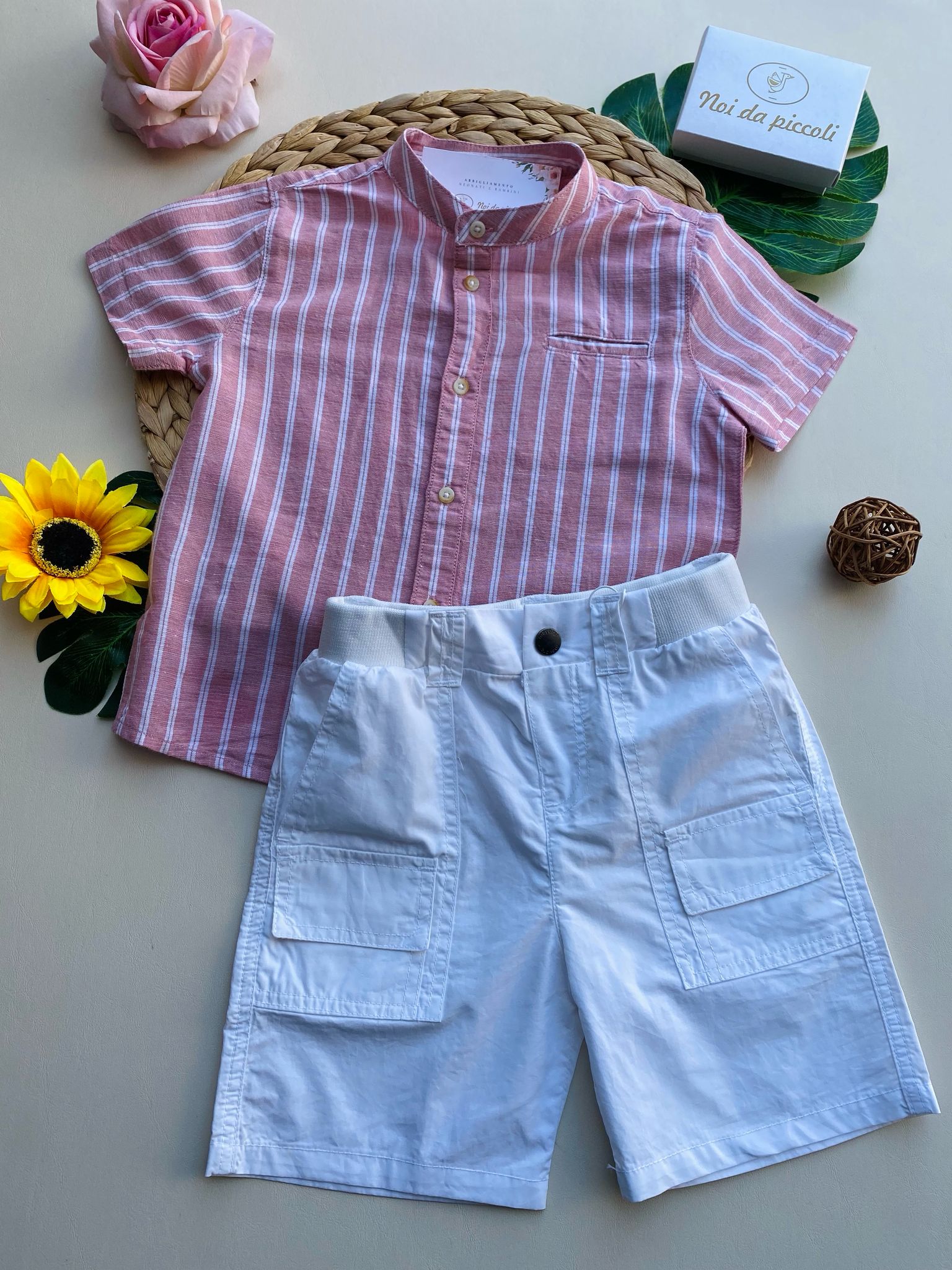 completo 2 pz con camicina rosa a righe e pantaloncino bianco - Noi da piccoli