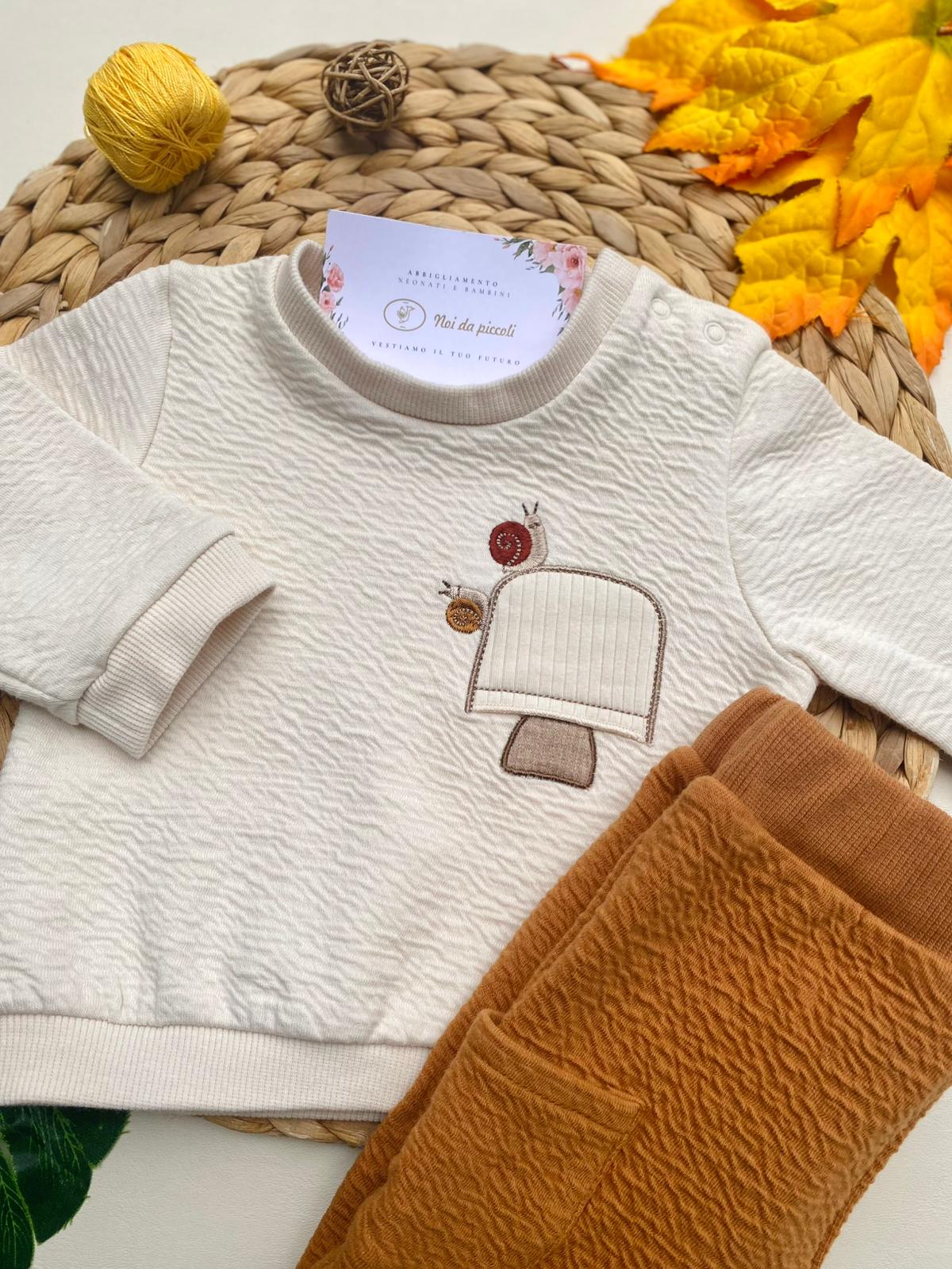 COMPLETO 2 PZ CON FUNGHETTO E LUMACHINE FILATO CALDO BEIGE - Noi da piccoli