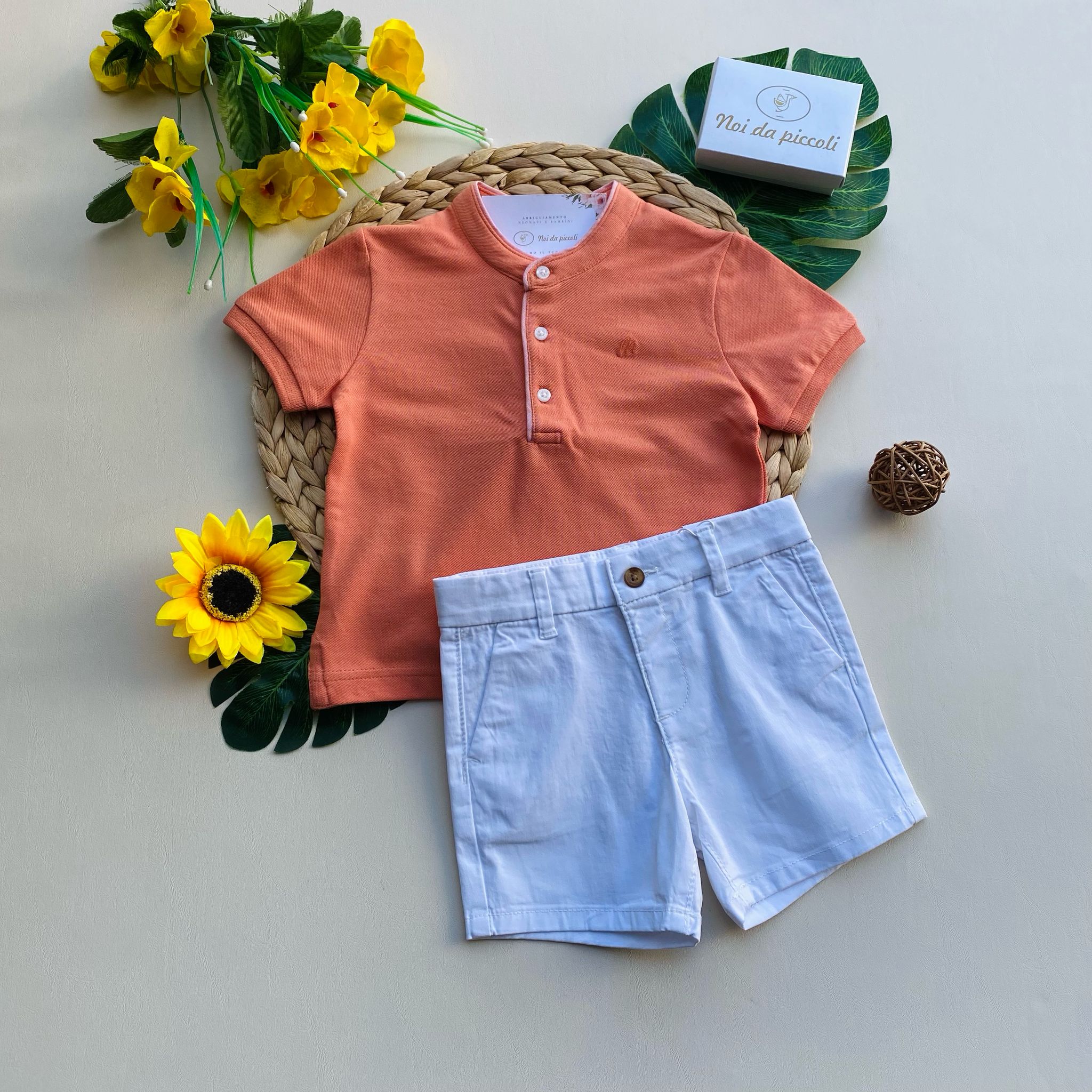 completo 2 pz con pantaloncino bianco e magliettina arancione - Noi da piccoli