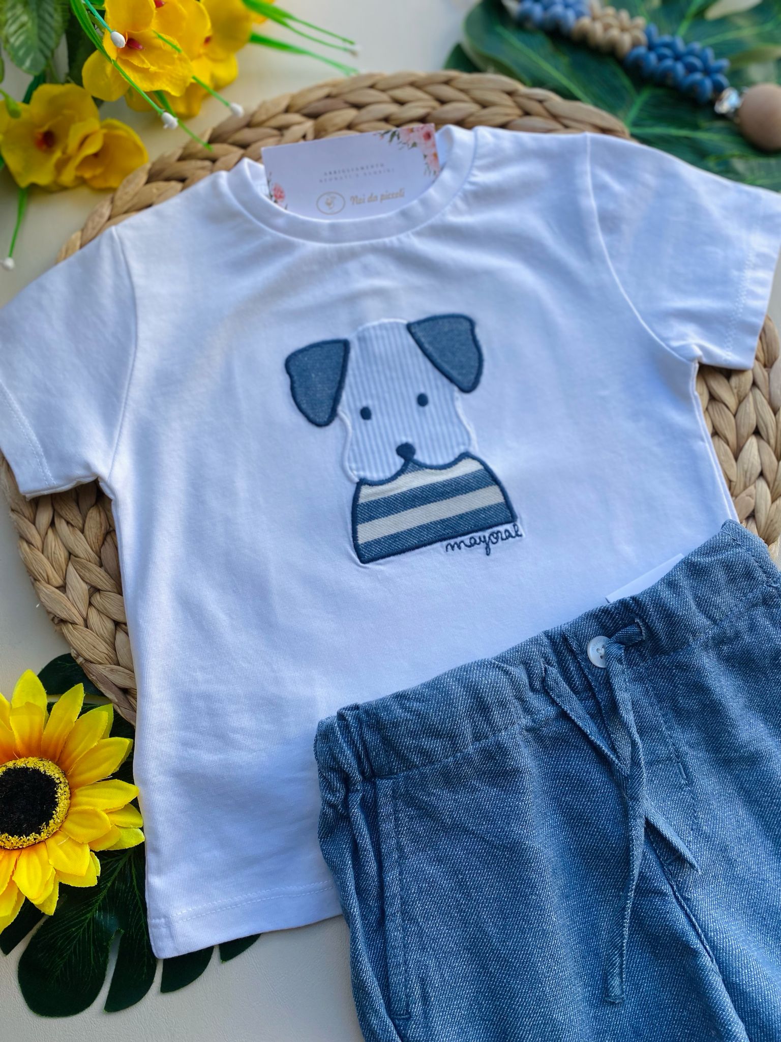 completo 2 pz con pantaloncino denim e magliettina bianca con cagnolino centrale - Noi da piccoli
