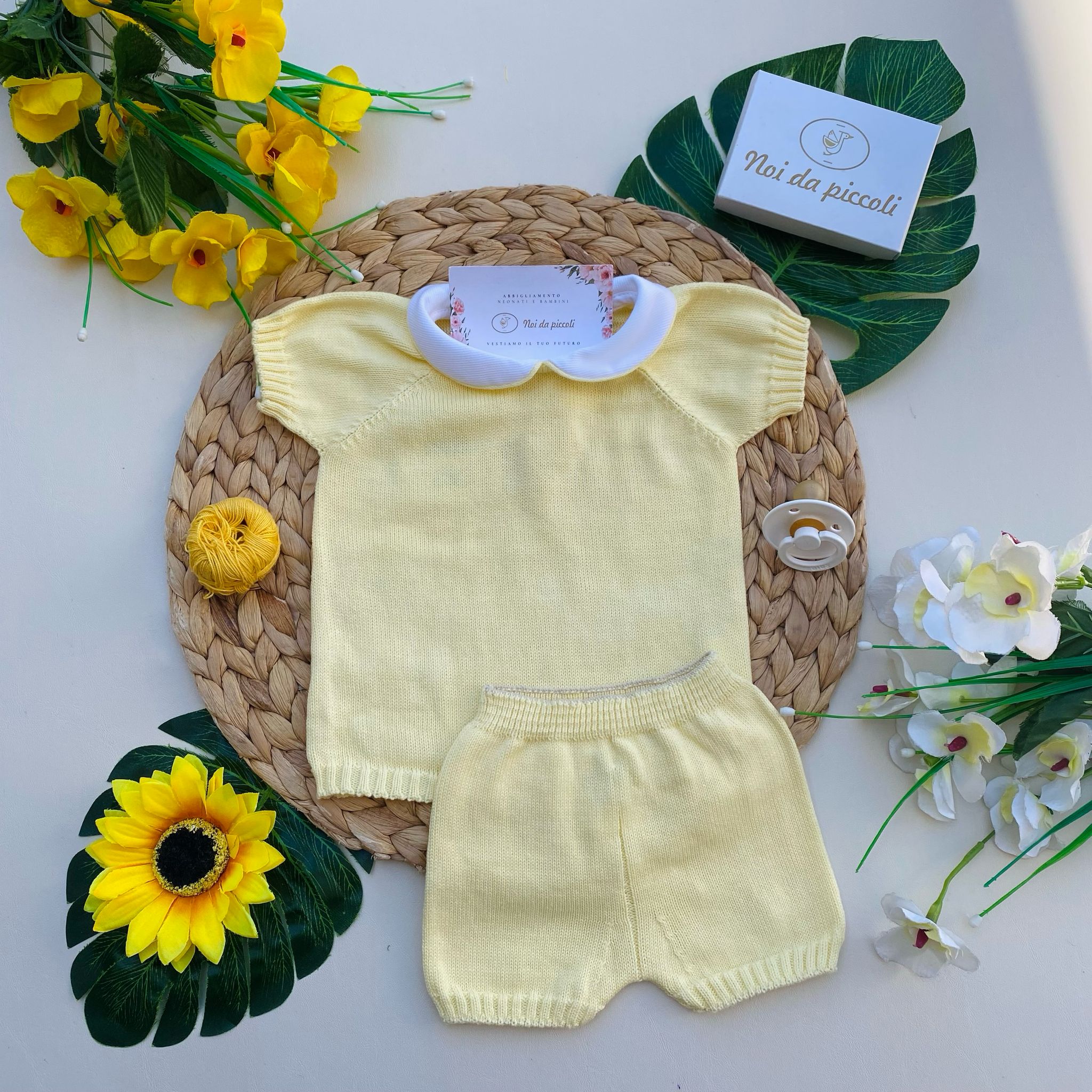 COMPLETO 2 PZ CON PANTALONCINO E MAGLIETTINA GIALLA - Noi da piccoli