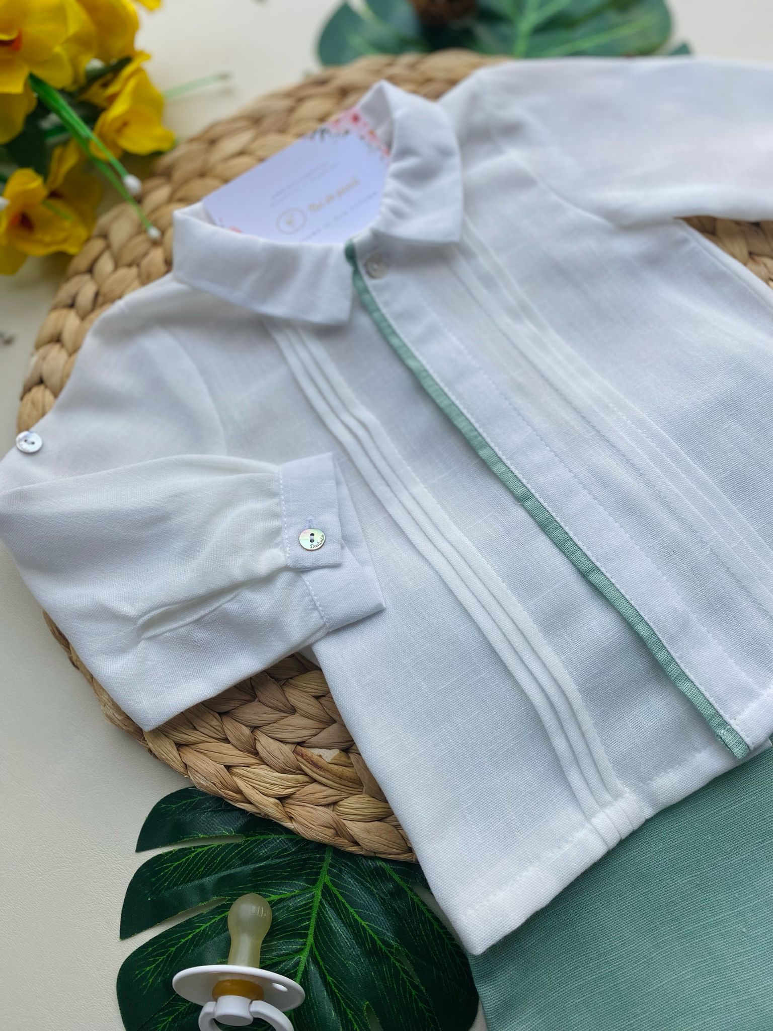 completo 2 pz con pantaloncino verde e camicia bianca - Noi da piccoli