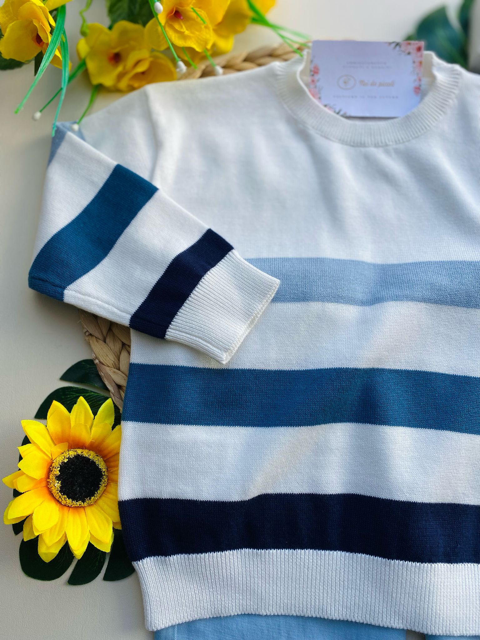 completo 2 pz con pantalone cielo e magliettina a righe su varie tonalità di blu - Noi da piccoli