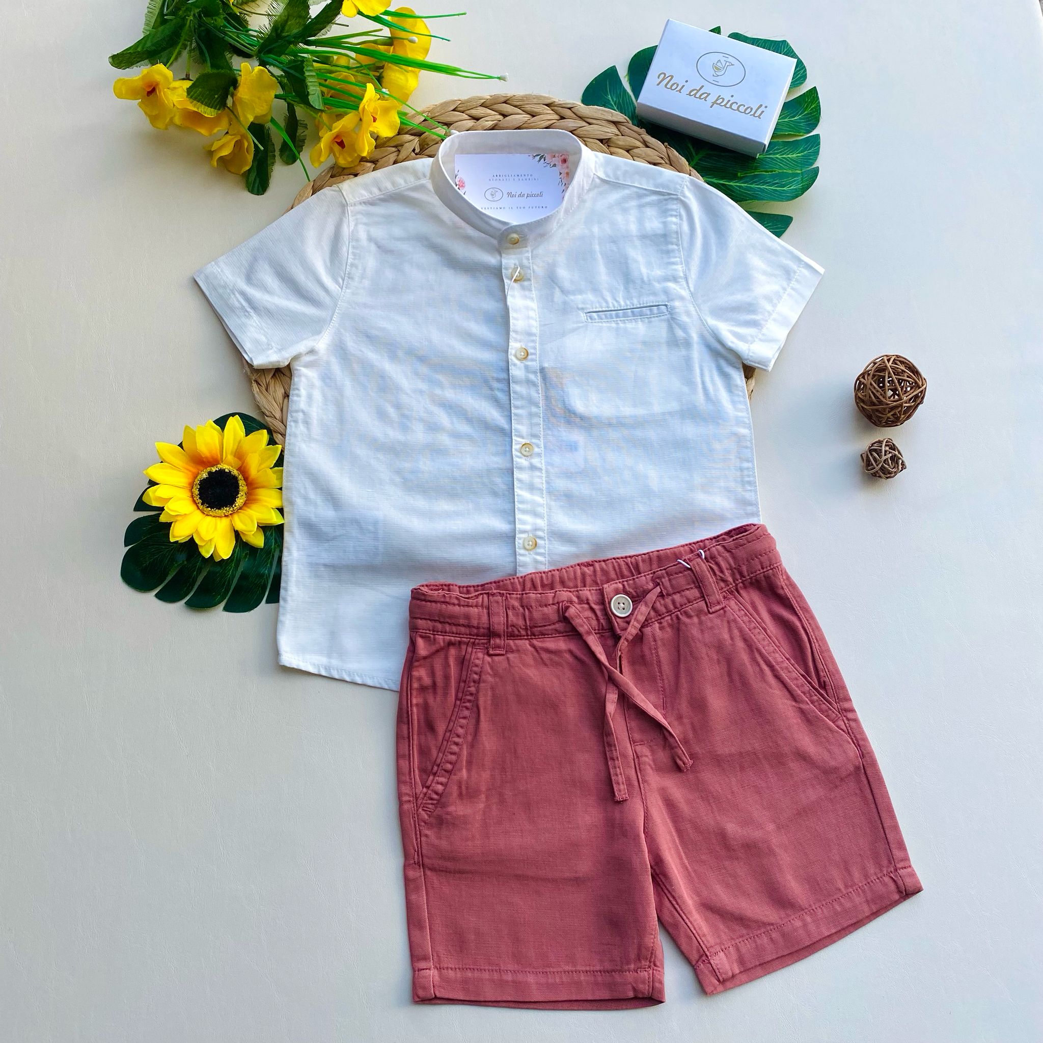 COMPLETO 2 PZ CON PANTALONE MATTONE E CAMICIA BIANCA - Noi da piccoli