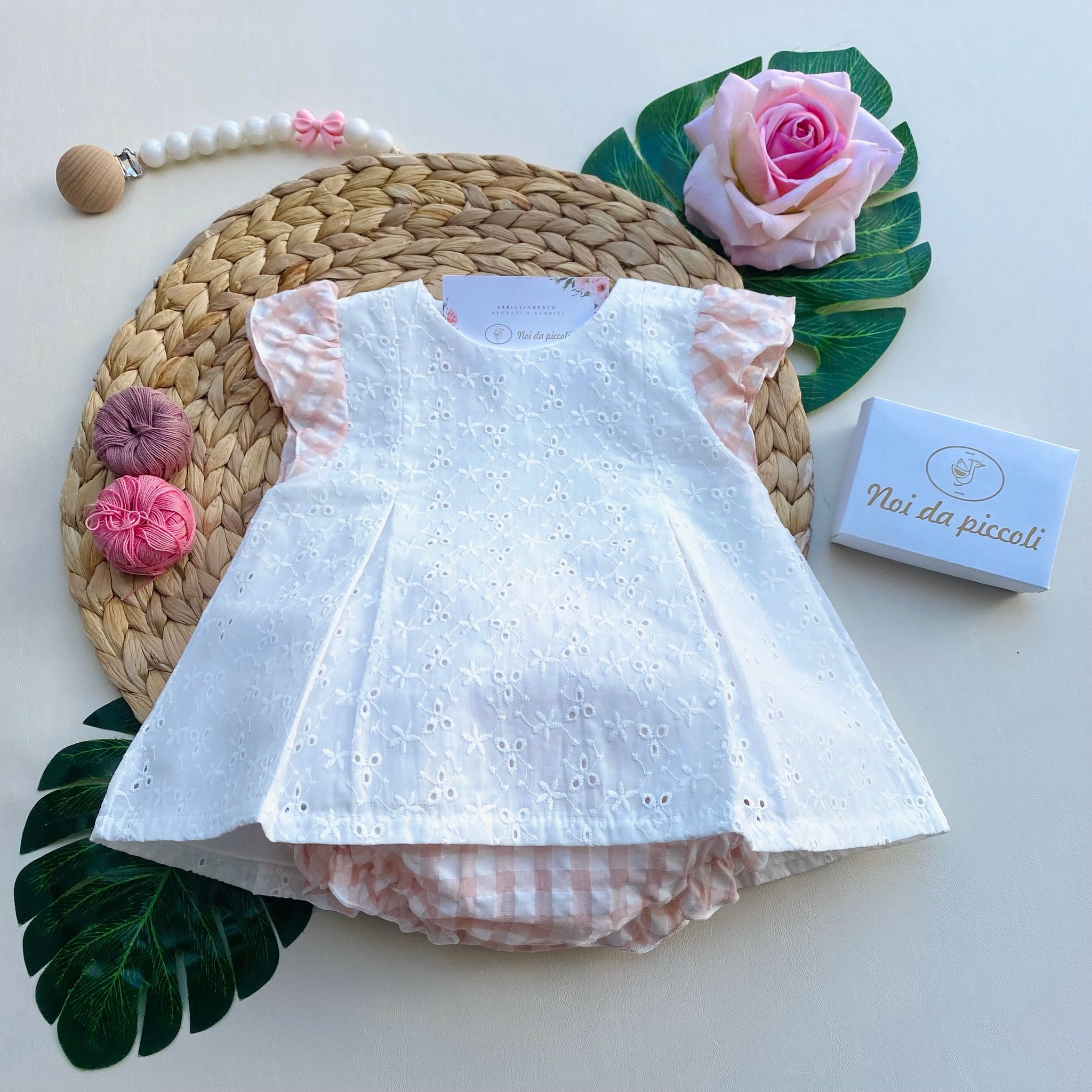 COMPLETO 2 PZ CON VESTINA BIANCA CON MANICHE A QUADRONI E CULOTTINA ALLA STESSA FANTASIA - Noi da piccoli