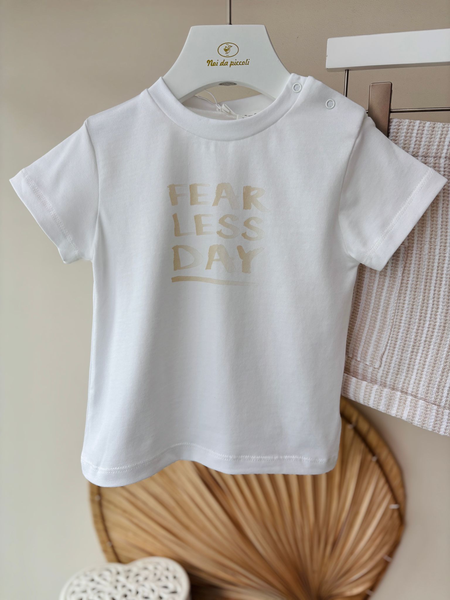 COMPLETO 2 PZ CORTO IN COTONE A RIGHE BIANCO BEIGE - Noi da piccoli