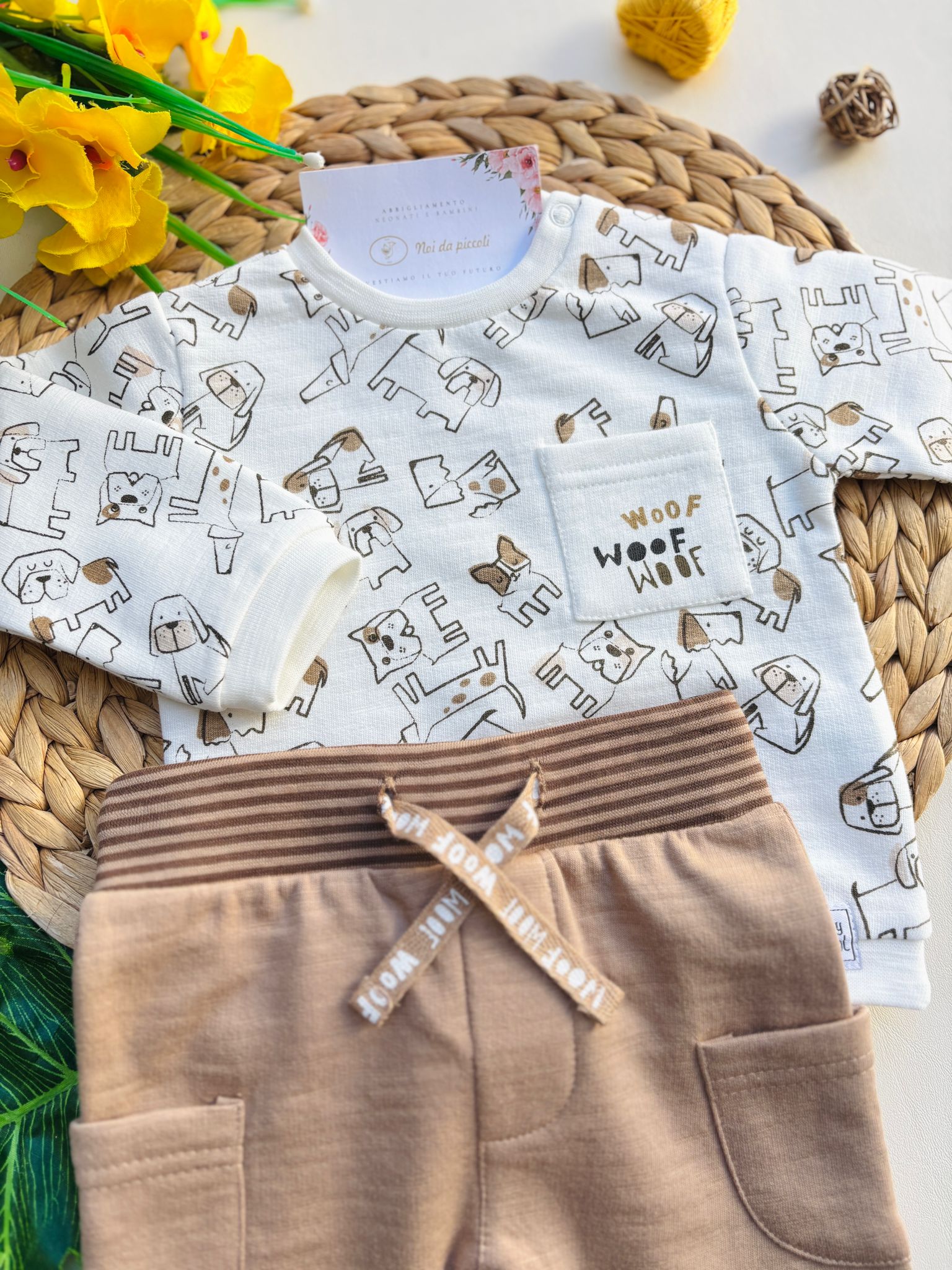 COMPLETO 2 PZ IN CALDO COTONE CON CAGNOLINI BIANCO E BISCOTTO - Noi da piccoli