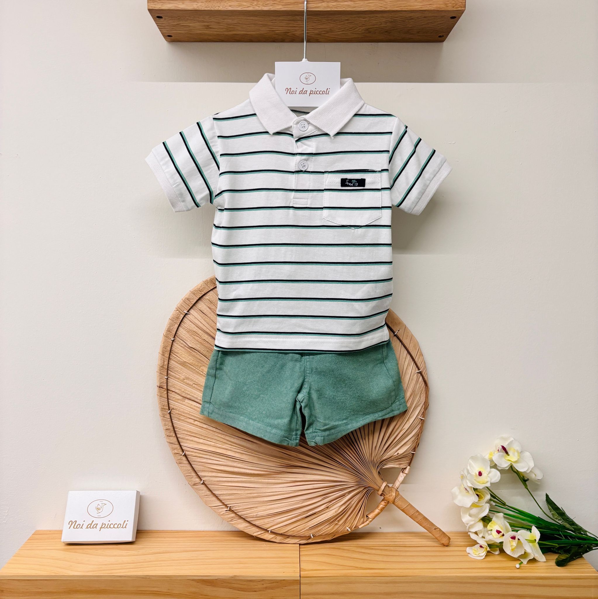 COMPLETO 2 PZ IN COTONE BIANCO VERDE - Noi da piccoli