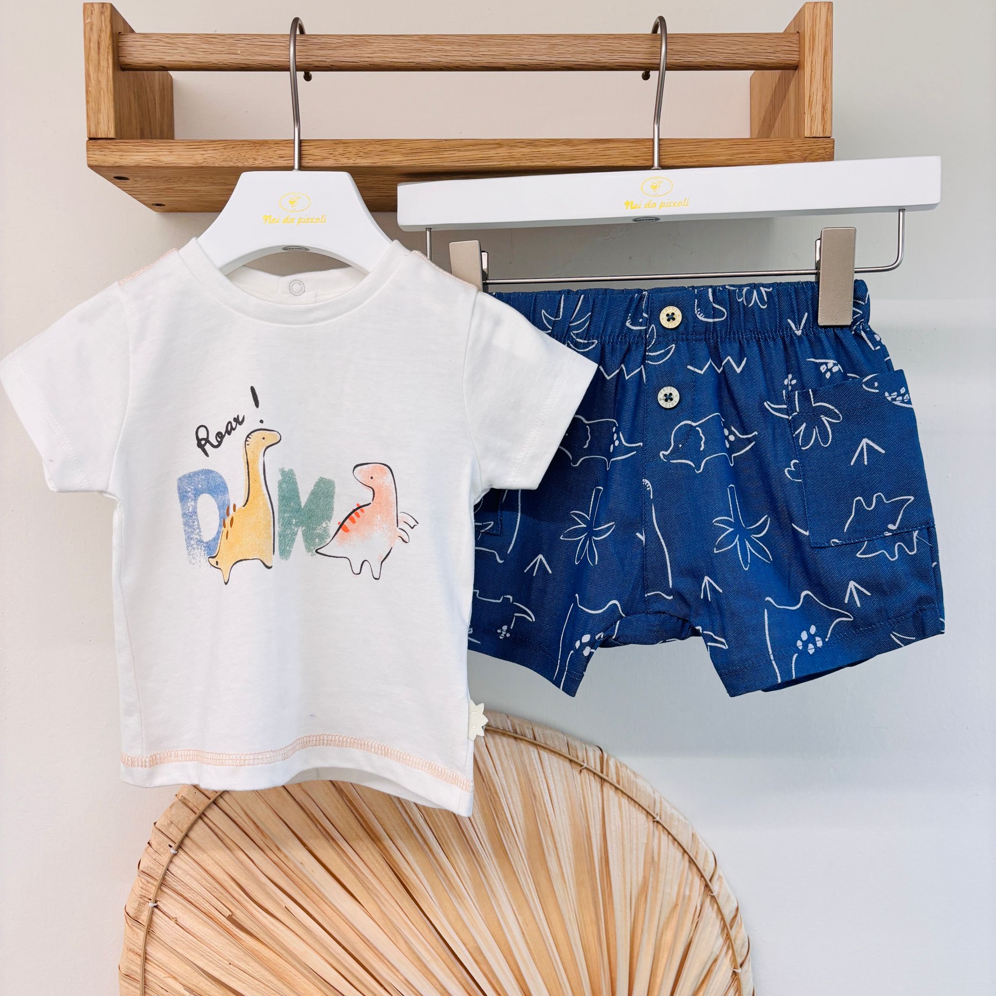 COMPLETO 2 PZ IN COTONE DINOSAURI BIANCO BLU - Noi da piccoli