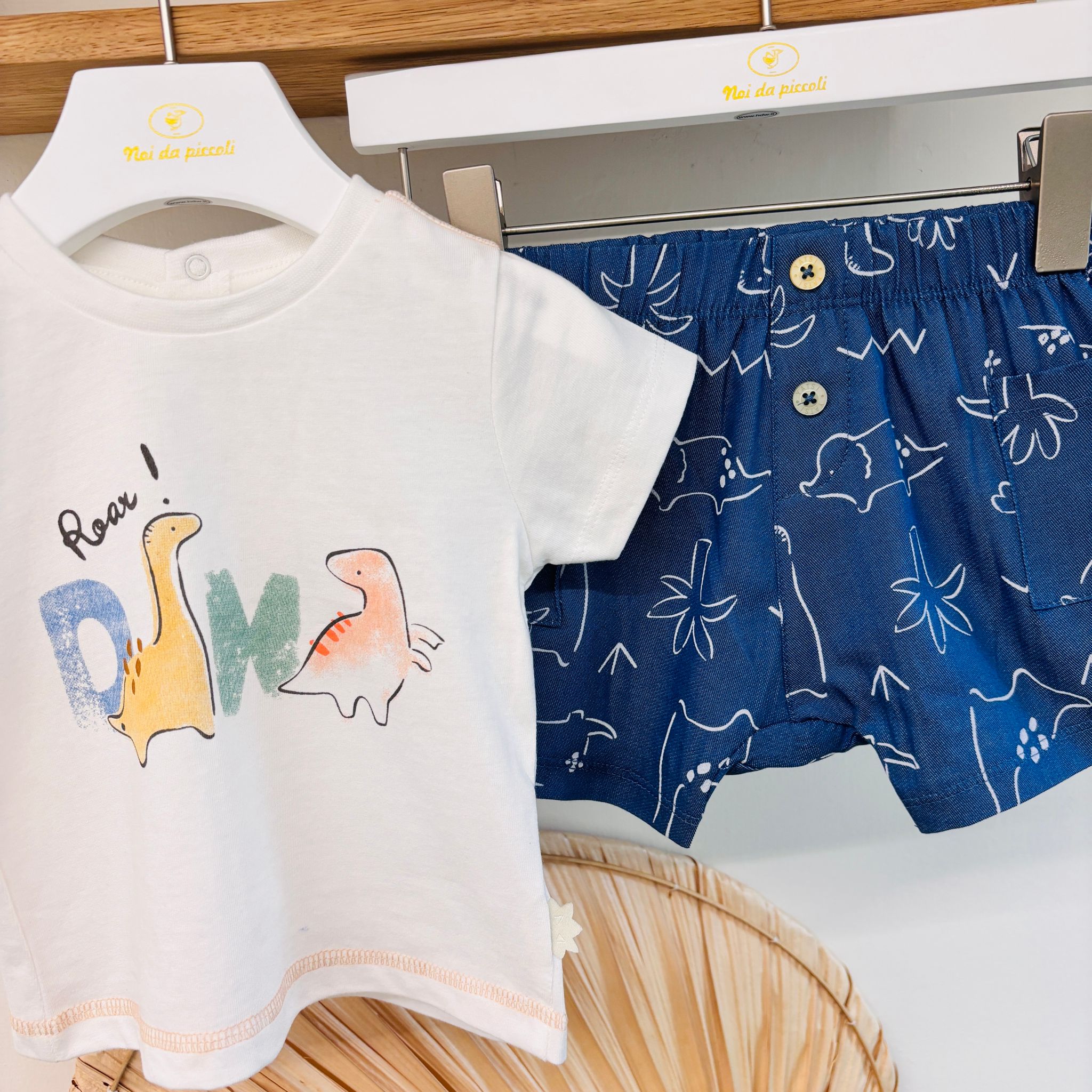 COMPLETO 2 PZ IN COTONE DINOSAURI BIANCO BLU - Noi da piccoli