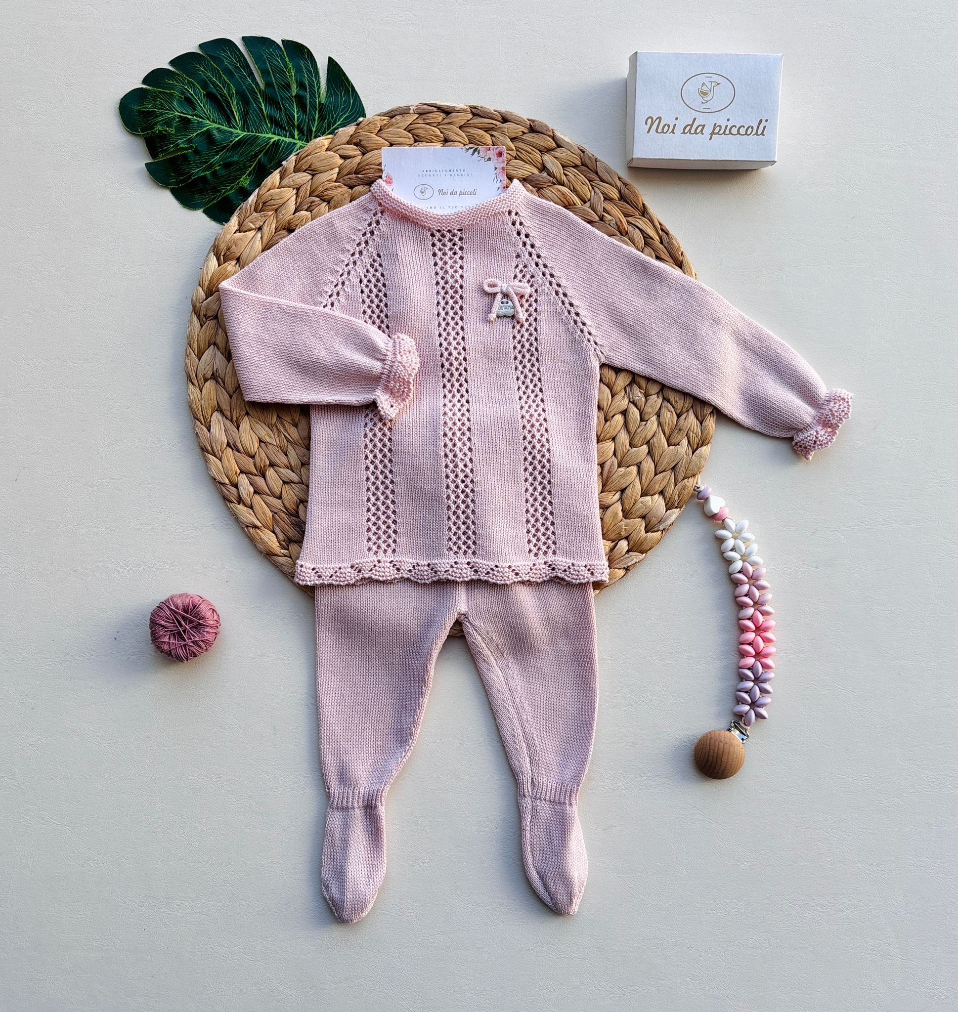 COMPLETO 2 PZ IN COTONE E ACRILICO CON FIOCCHETTINO ROSA - Noi da piccoli