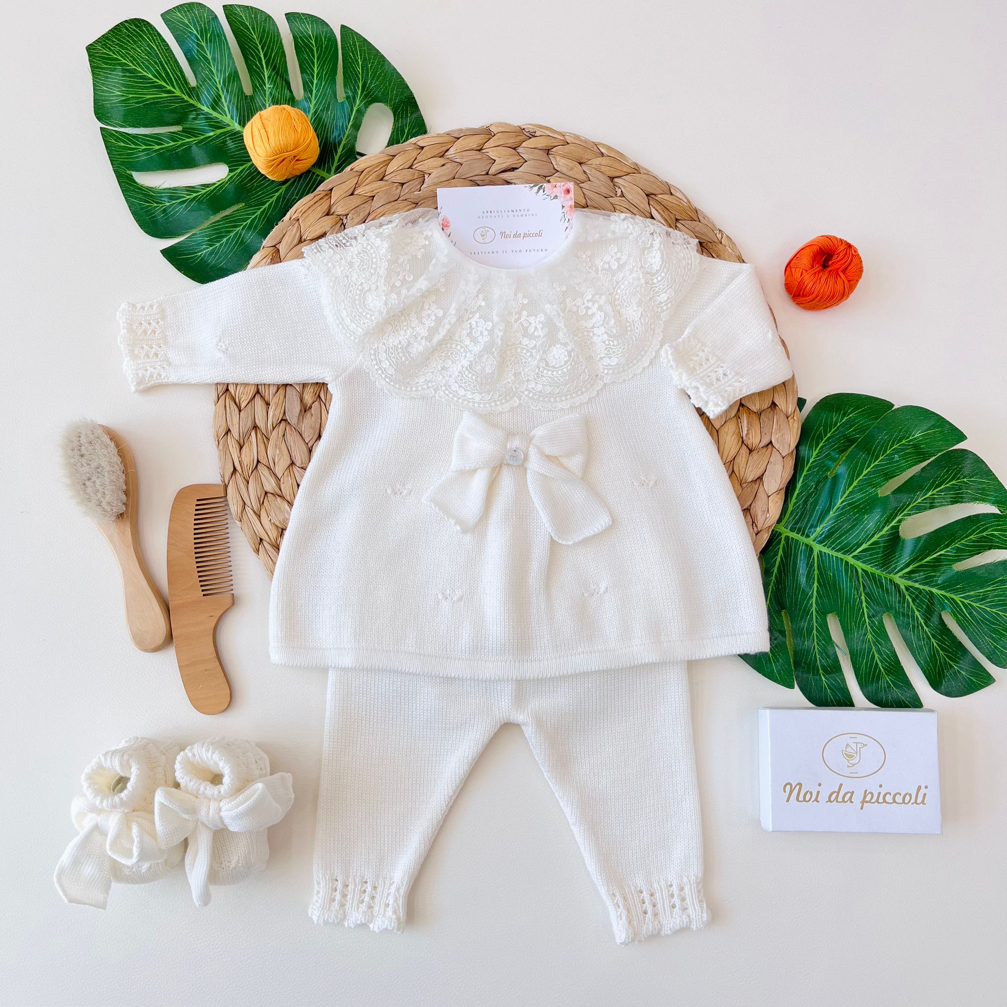 COMPLETO 2PZ CON BABBUCCE 100% LANA VANIGLIA - Noi da piccoli