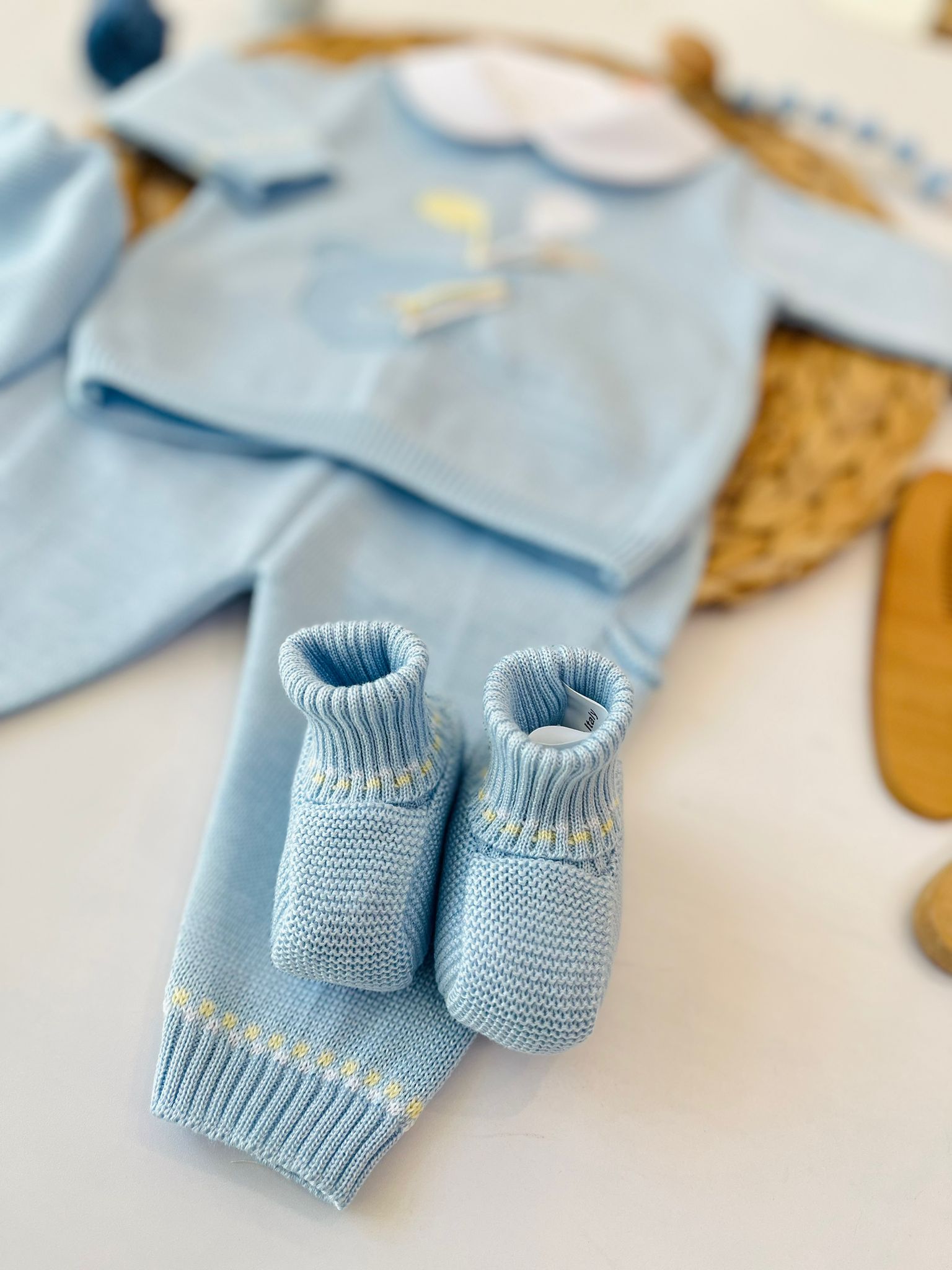 COMPLETO 2PZ CON PARURE 100% FILO DI COTONE CIELO - Noi da piccoli