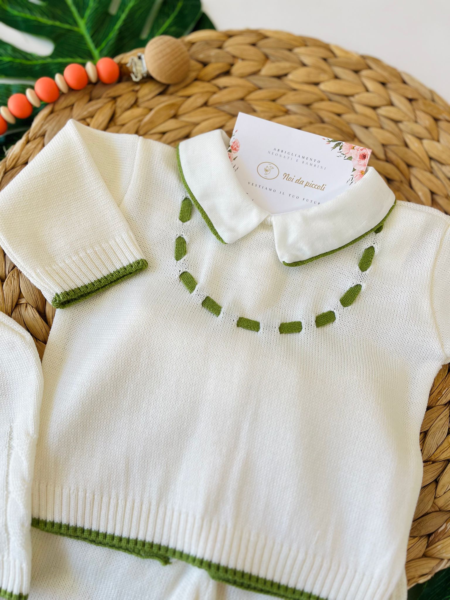 COMPLETO 2PZ CON PARURE FILATO CALDO PANNA VERDE - Noi da piccoli