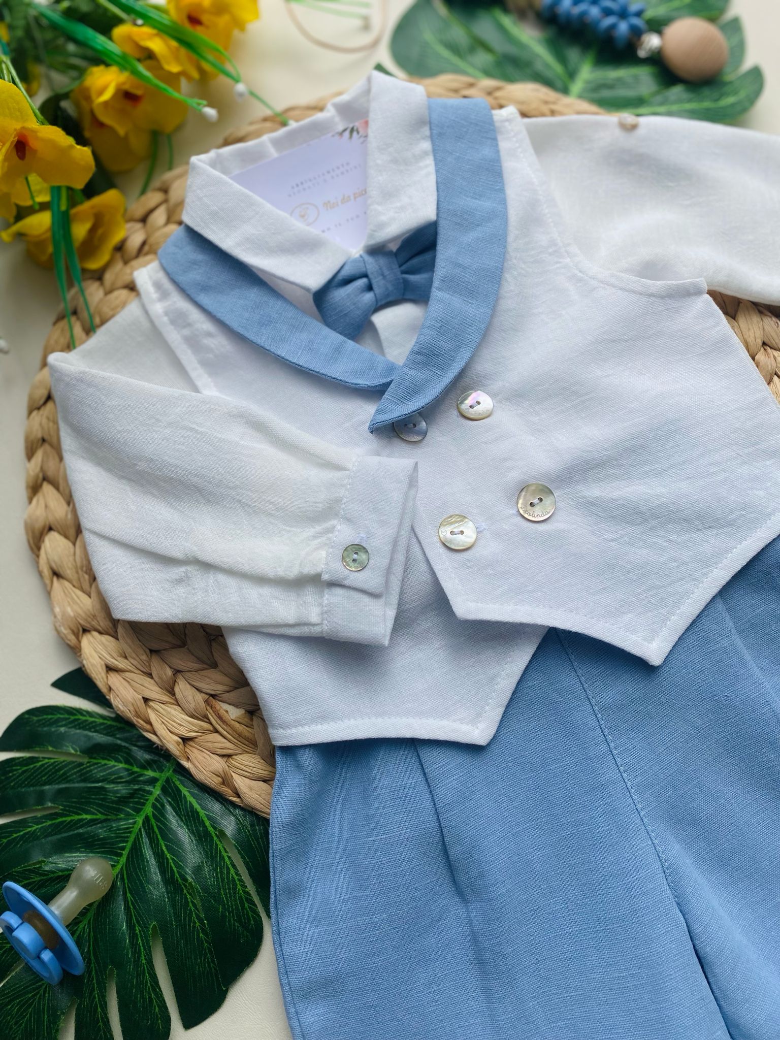 completo 3 pz con pantaloncino,camicia,panciotto e papillon bianco e cielo - Noi da piccoli