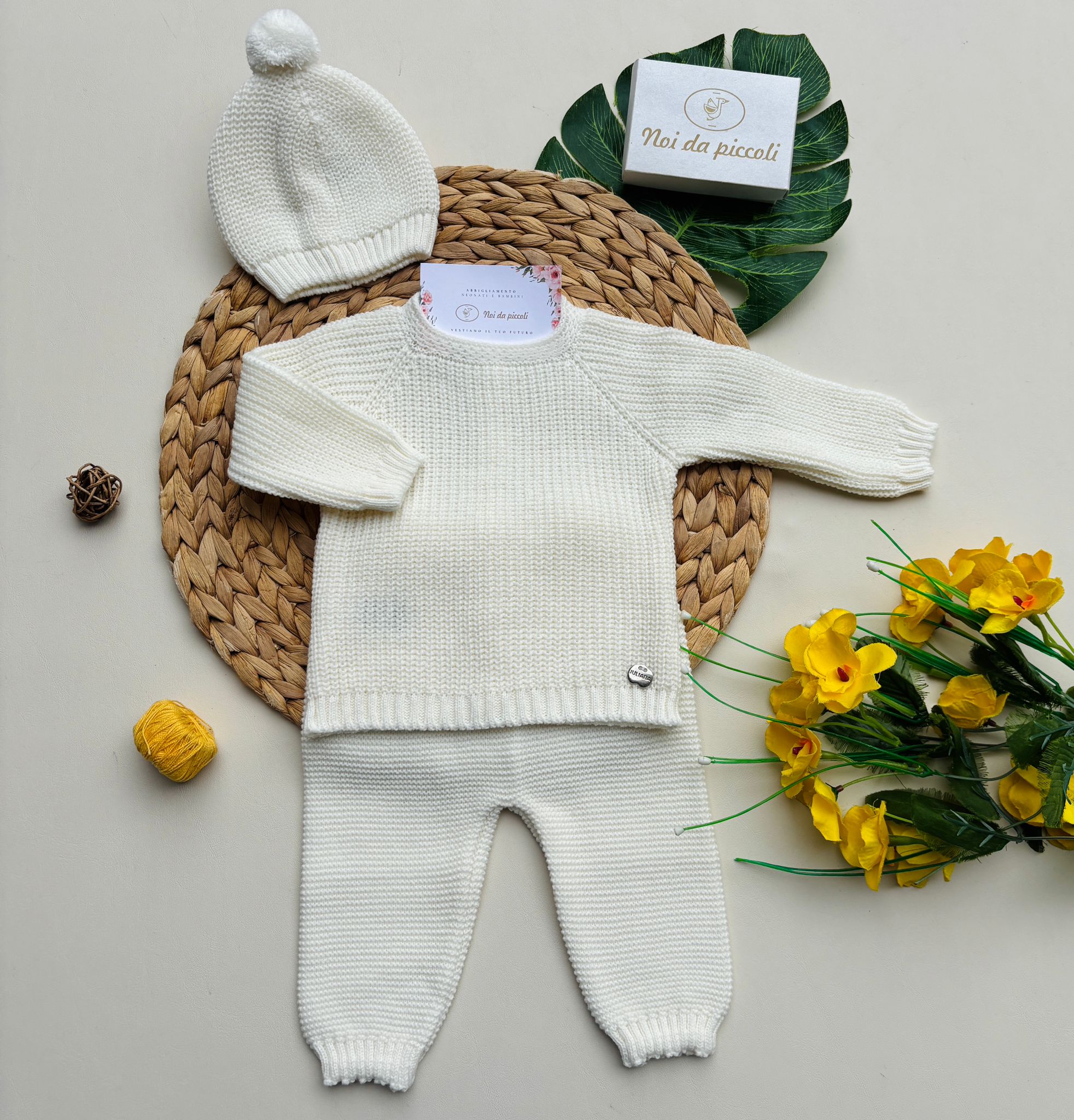 COMPLETO 3 PZ IN FILATO CALDO 100% ACRILICO CRUDO - Noi da piccoli