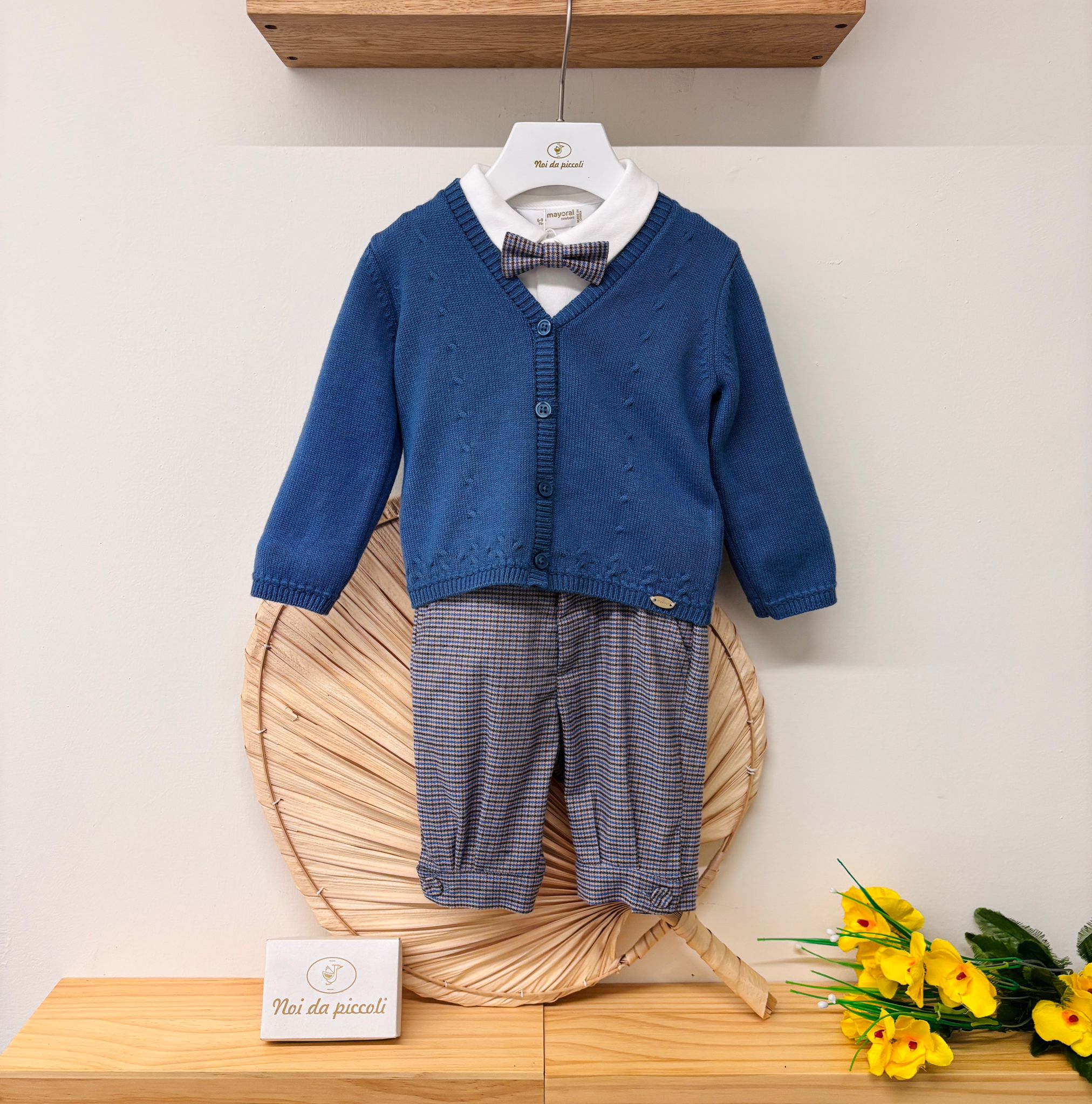 COMPLETO 4 PZ CERIMONIALE A QUADRETTINI avion - Noi da piccoli