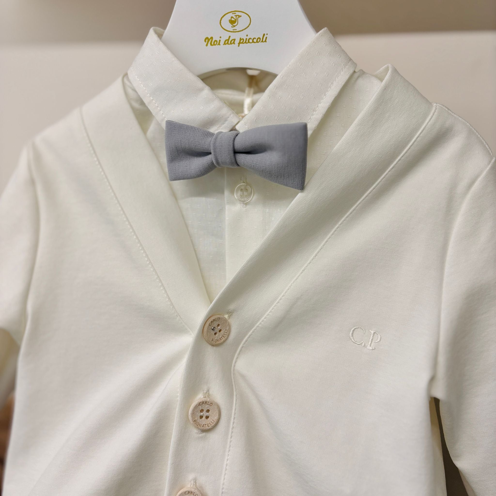 COMPLETO 4 PZ CERIMONIALE A RIGHE BIANCO E GRIGIO - Noi da piccoli