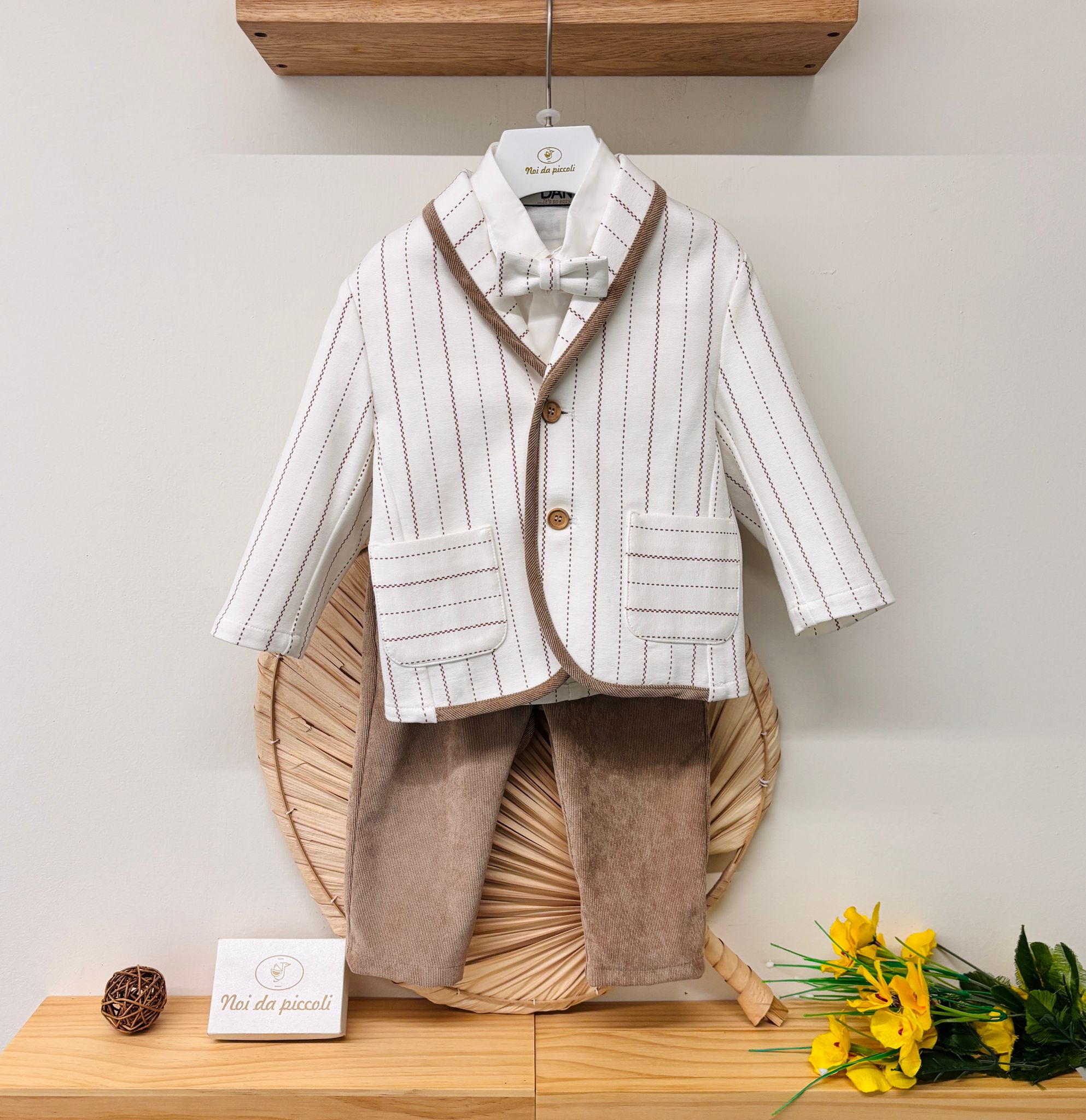 COMPLETO 4 PZ CERIMONIALE A RIGHE PANNA E BEIGE - Noi da piccoli