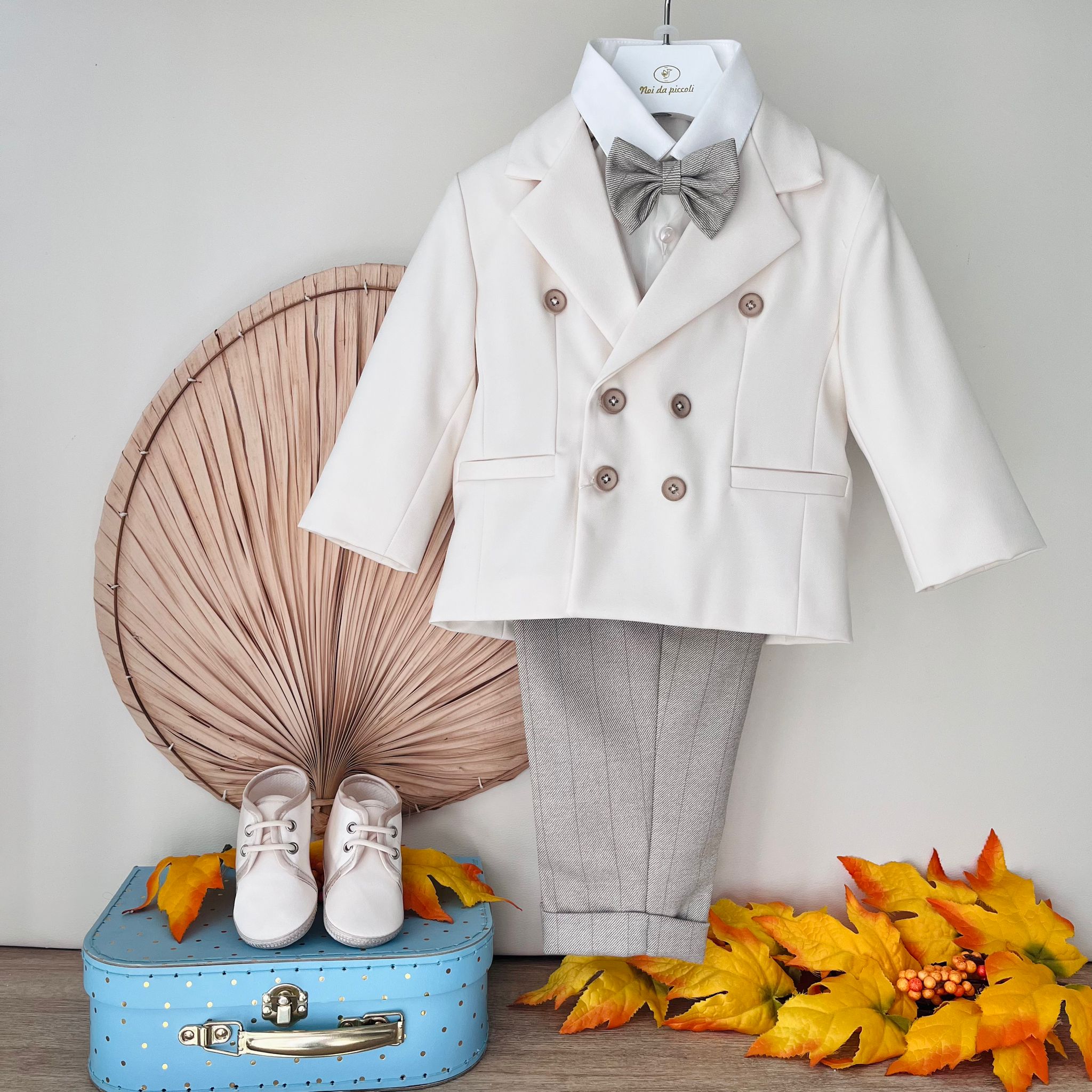 COMPLETO 4 PZ CERIMONIALE CON BOTTONCINI BEIGE - Noi da piccoli