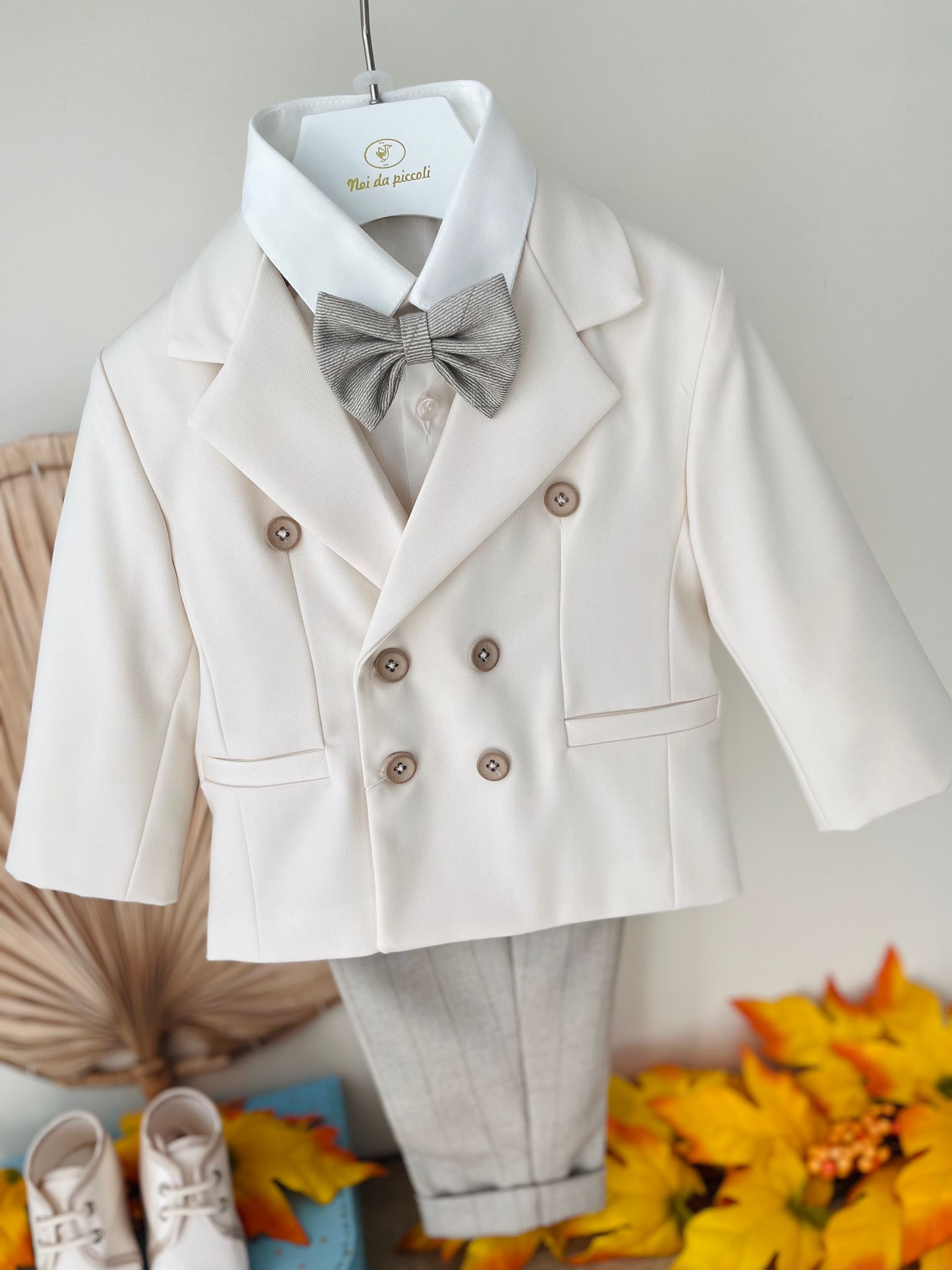 COMPLETO 4 PZ CERIMONIALE CON BOTTONCINI BEIGE - Noi da piccoli