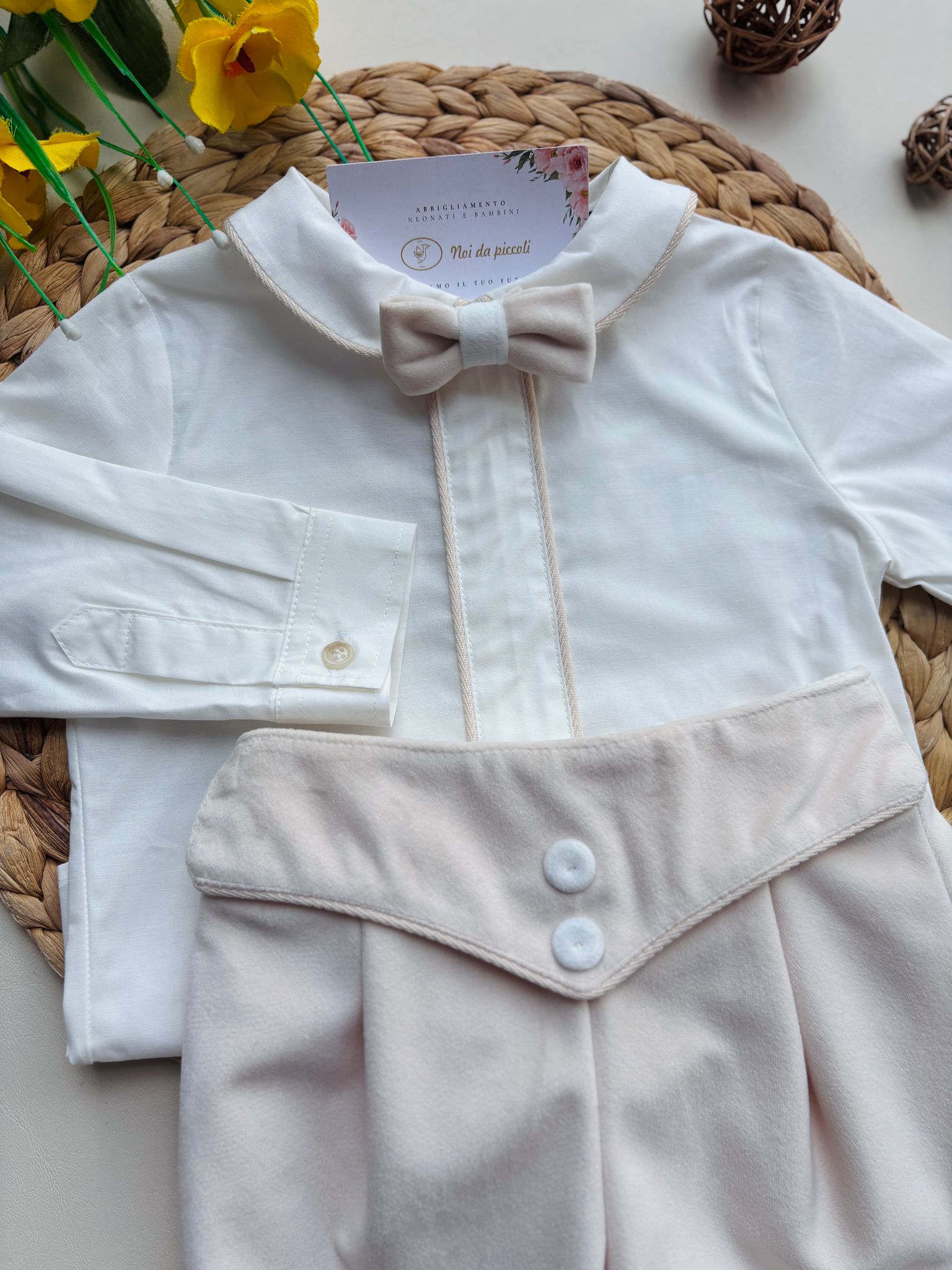 COMPLETO 4 PZ CERIMONIALE CON DISEGNINI CREMA - Noi da piccoli