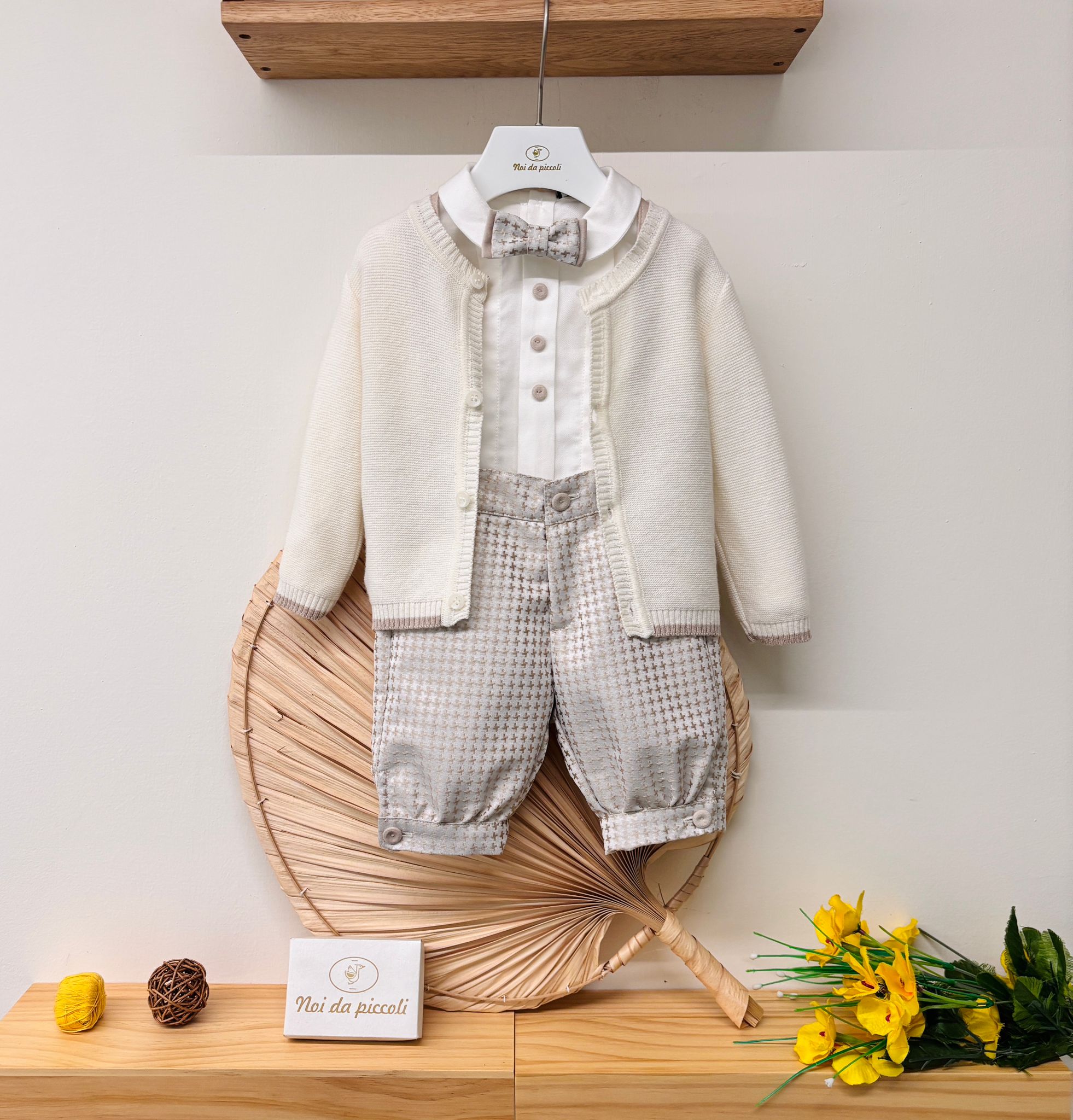 COMPLETO 4 PZ CERIMONIALE CON DISEGNINI PANNA BEIGE - Noi da piccoli