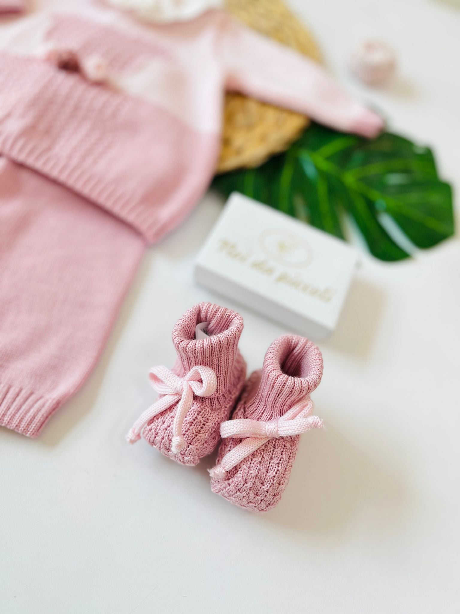 COMPLETO CON BABBUCCE 100% LANA MARSALA ROSA - Noi da piccoli