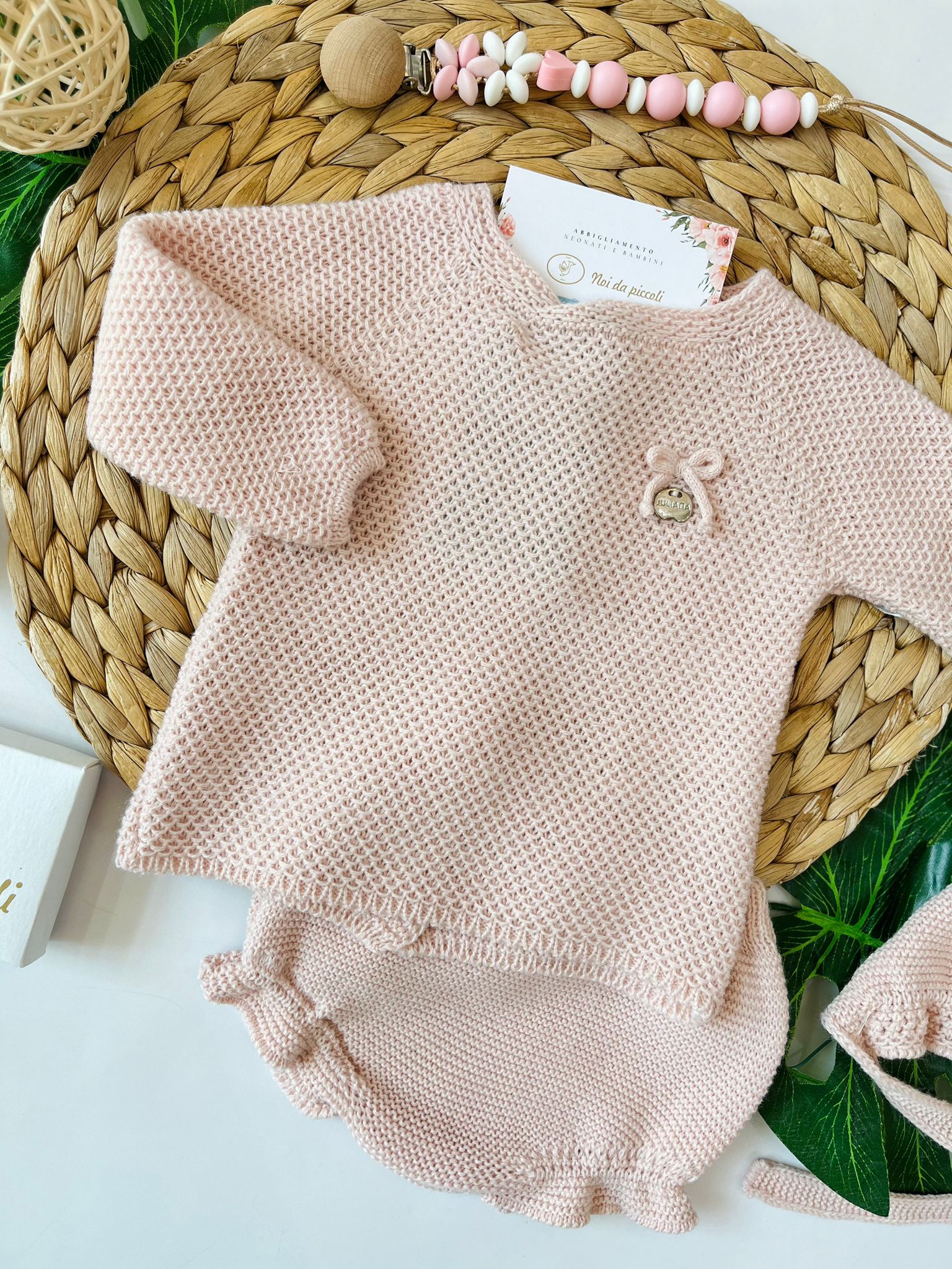 COMPLETO CON CUFFIETTA FILATO CALDO MILKY ROSE - Noi da piccoli