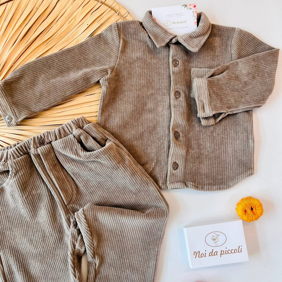 COMPLETO VELLUTO A COSTINE MARRONE - Noi da piccoli