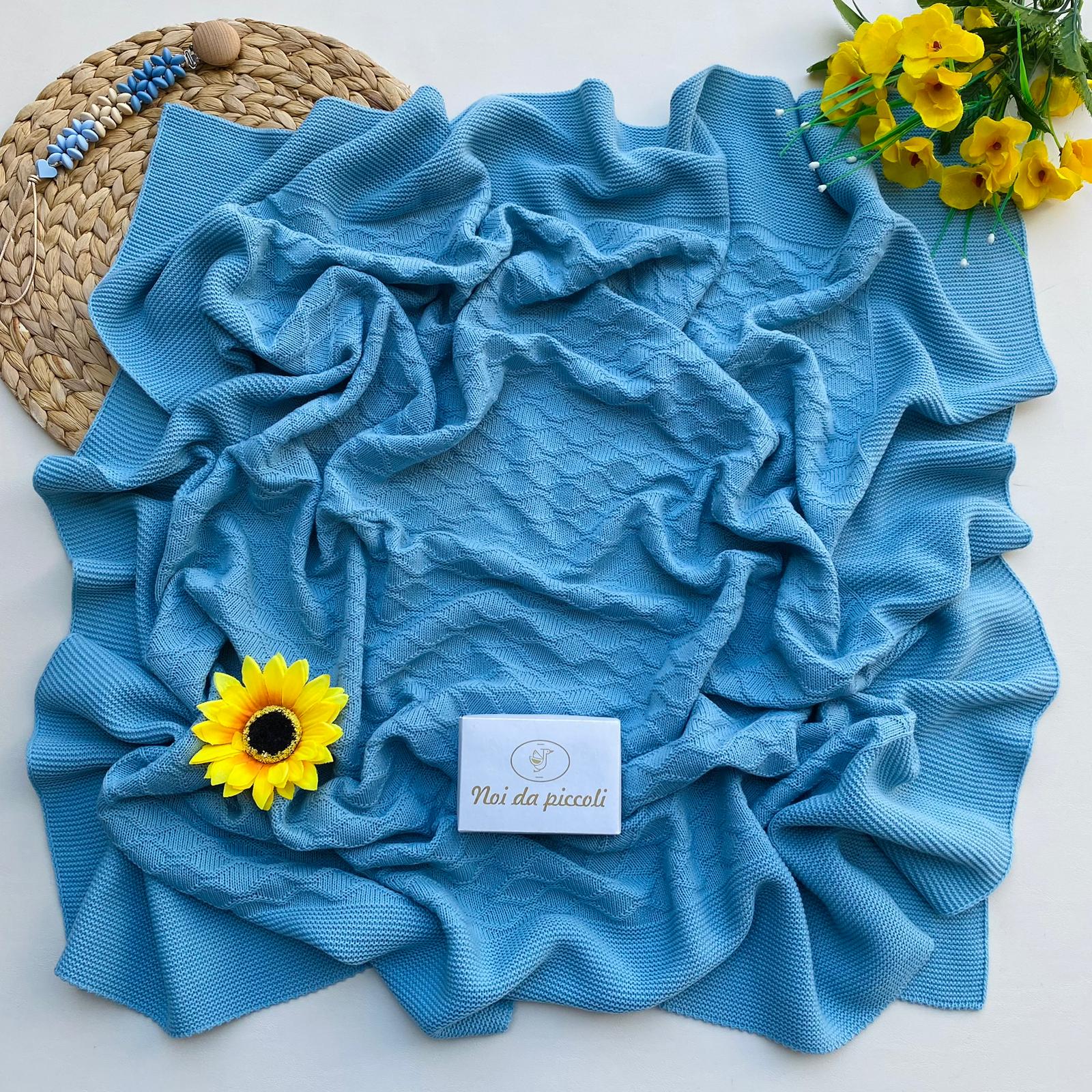 COPERTA IN FILATO CALDO 100% ACRILICO AZUL - Noi da piccoli