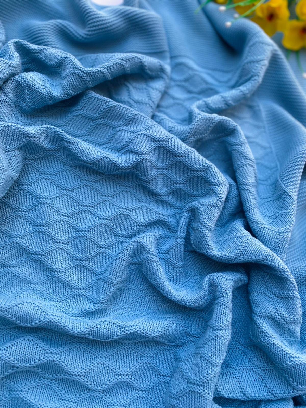 COPERTA IN FILATO CALDO 100% ACRILICO AZUL - Noi da piccoli
