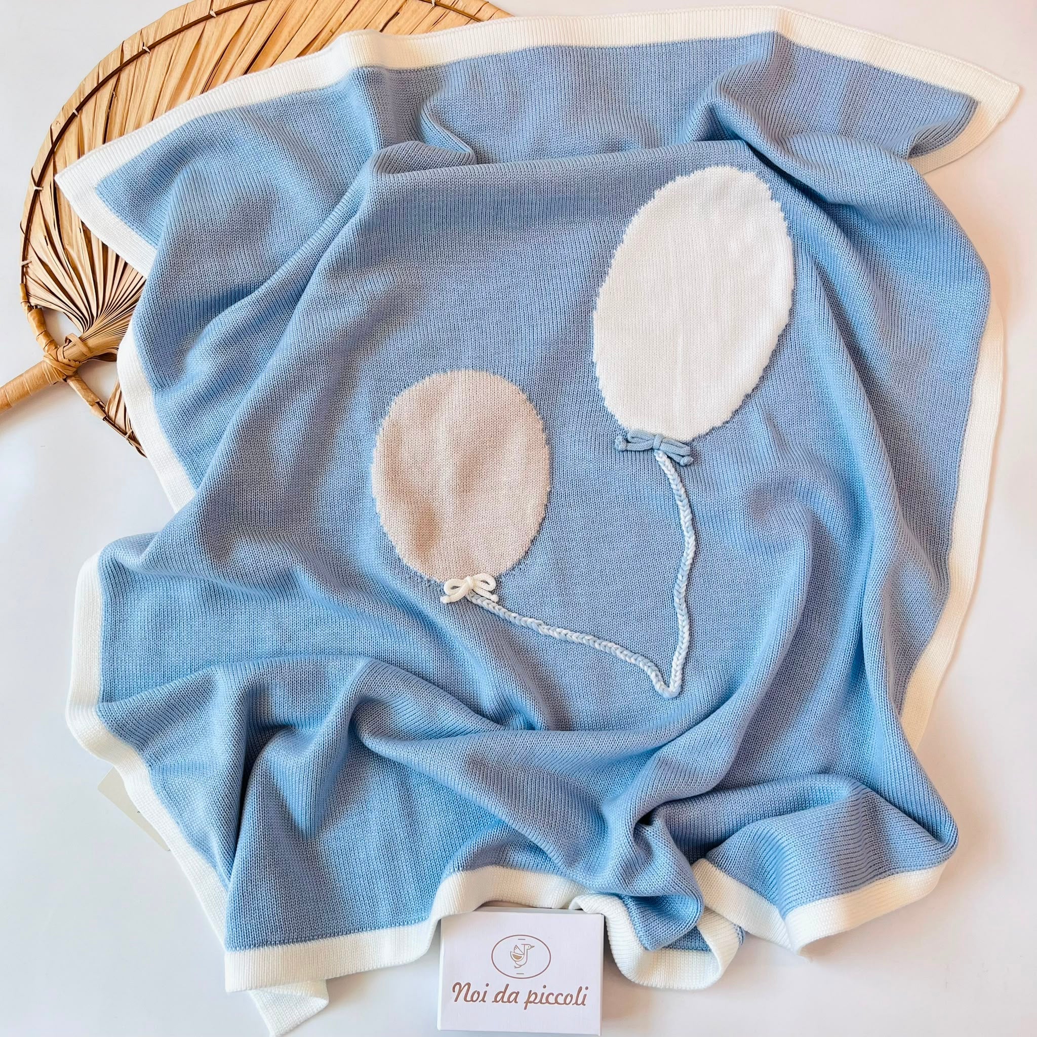 COPERTINA 100% PURA LANA MERINO EXTRAFINE CIELO PALLONCINO - Noi da piccoli