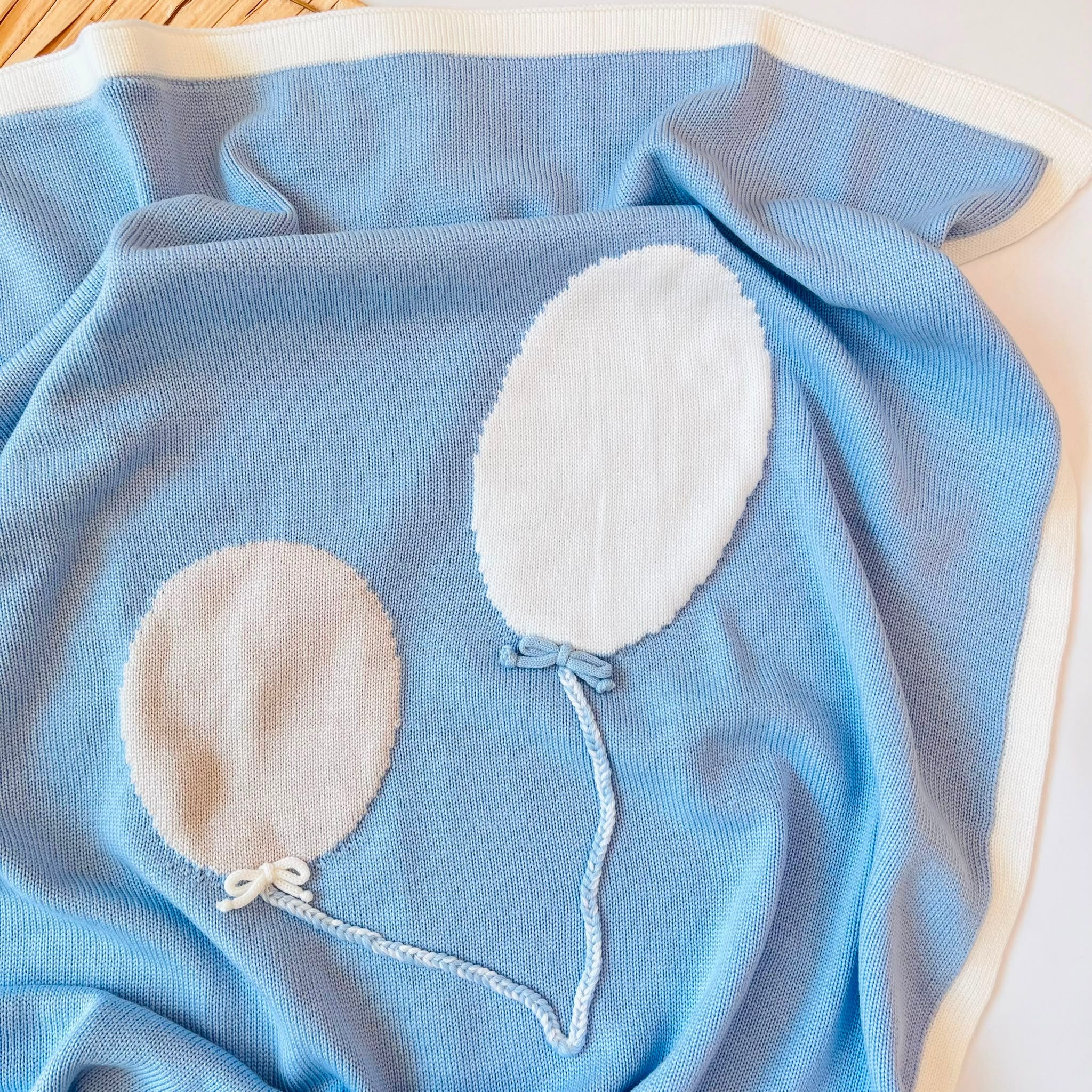 COPERTINA 100% PURA LANA MERINO EXTRAFINE CIELO PALLONCINO - Noi da piccoli