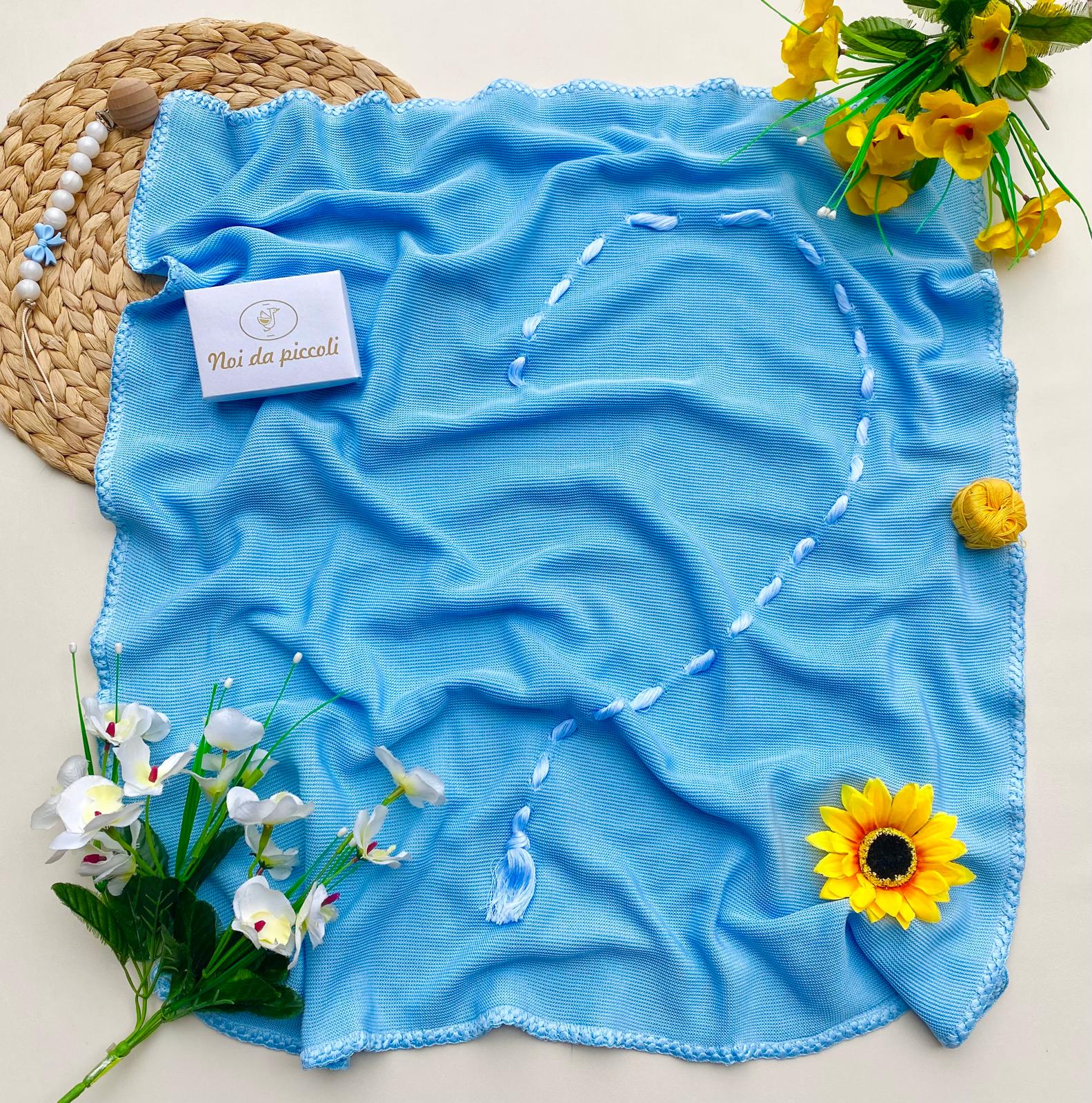 COPERTINA CIELO CON RICAMI - Noi da piccoli